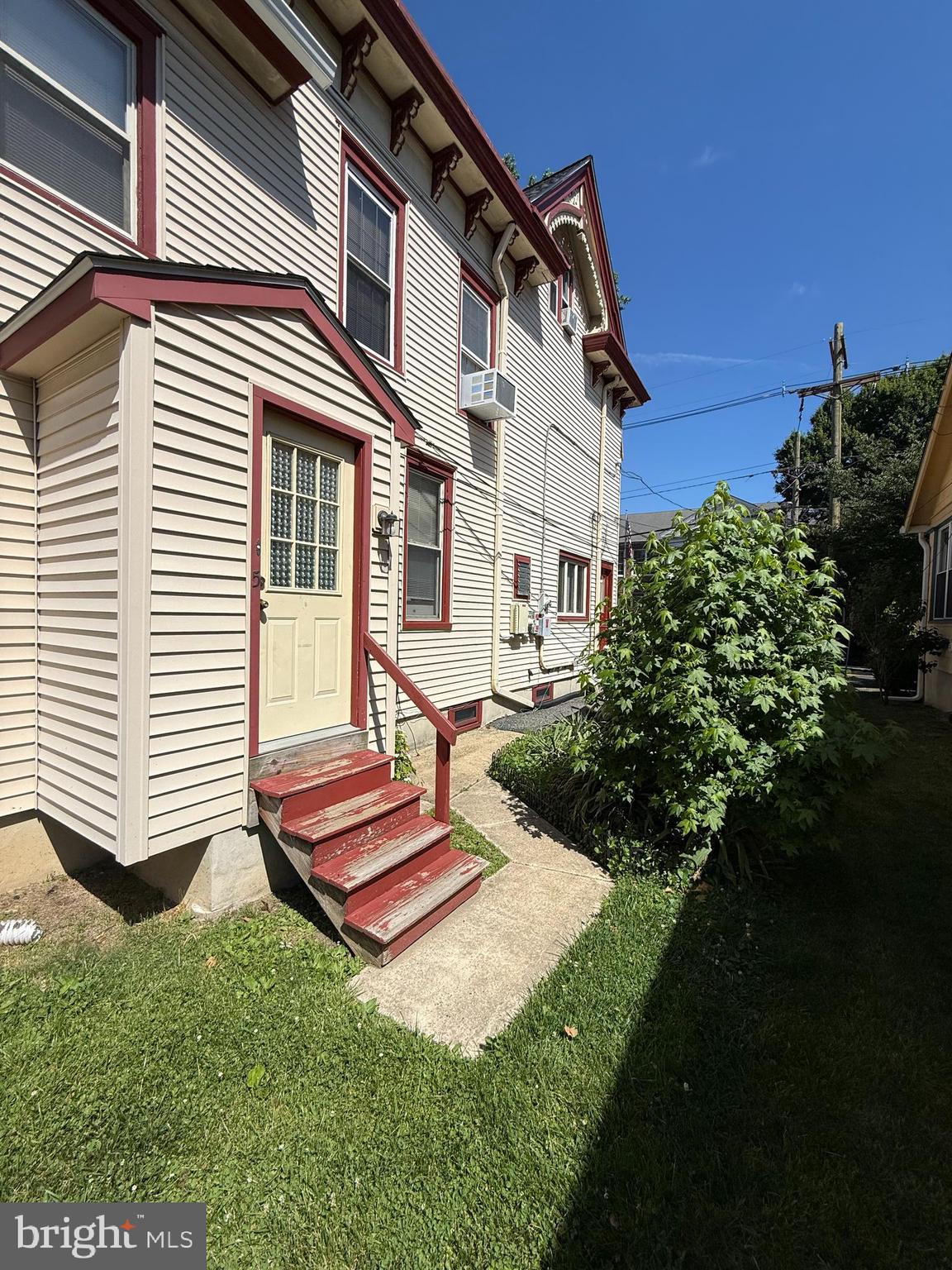 16 LINCOLN AVENUE 5