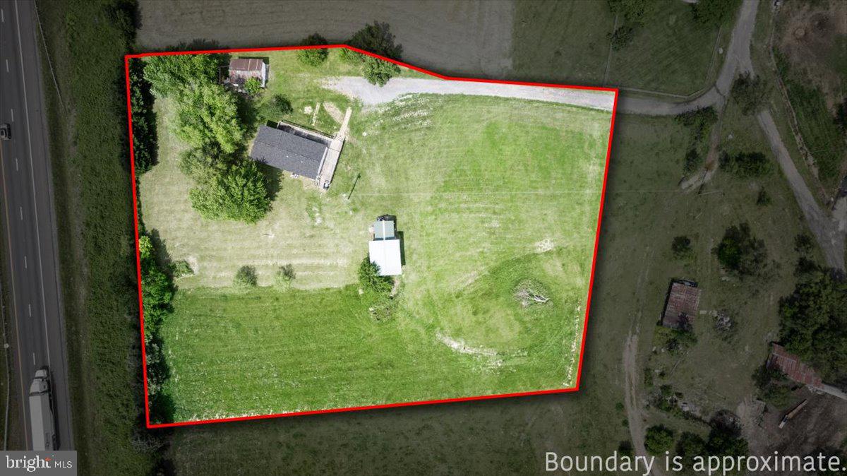 332 CALDWELL LANE