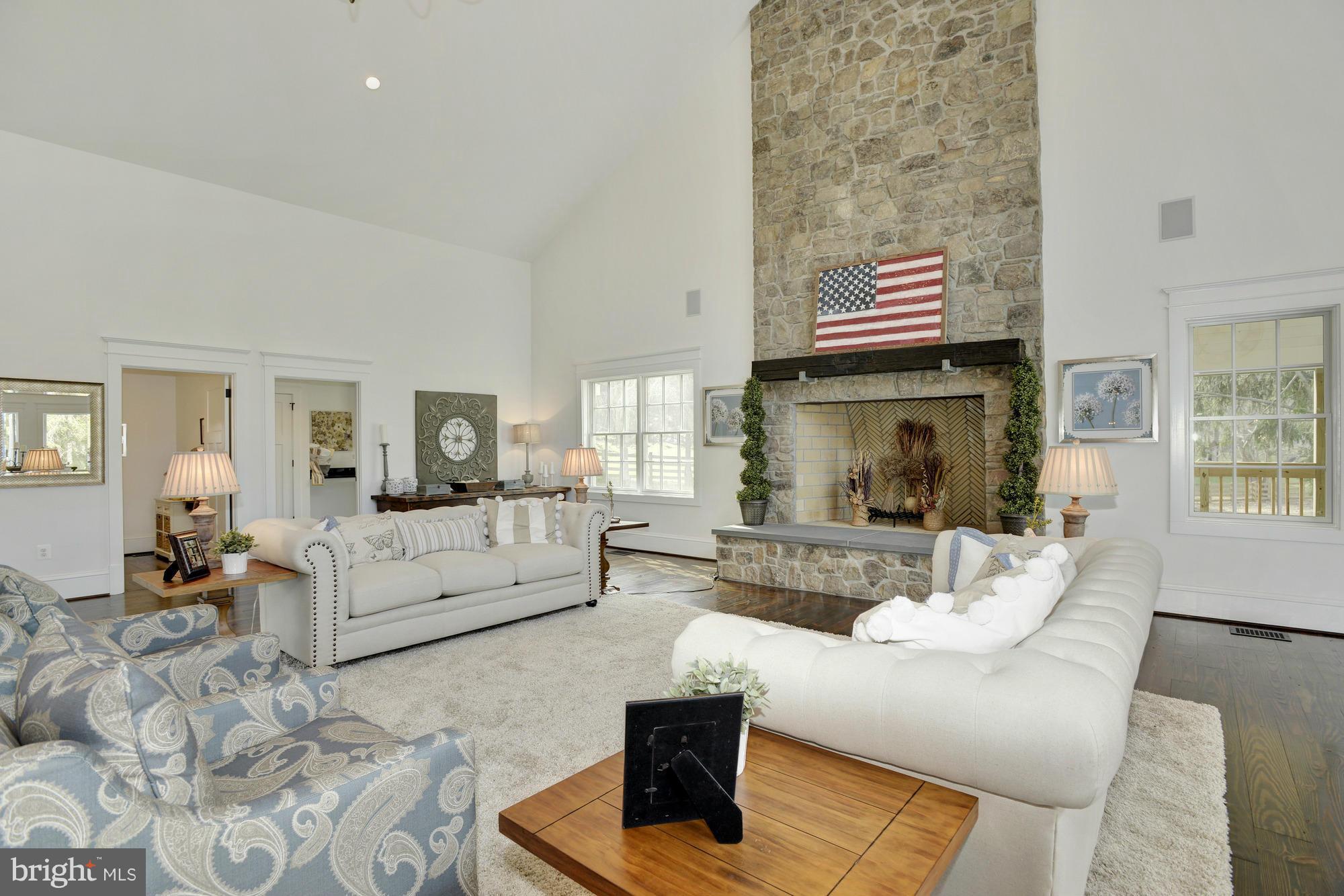 THREE SWALLOWS FARM - Residential