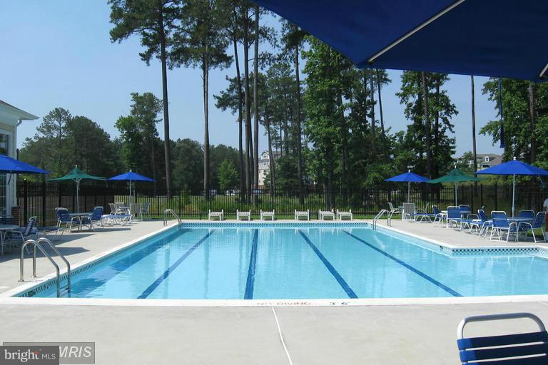 OYSTER BAY CONDOMINIUMS - Residential Lease