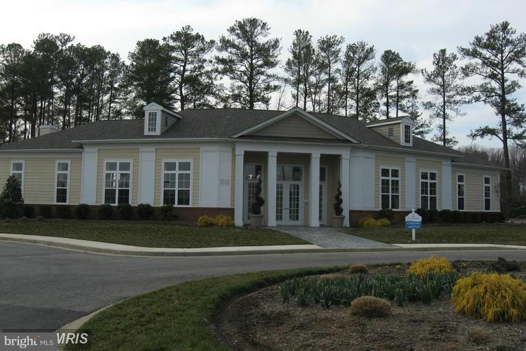 OYSTER BAY CONDOMINIUMS - Residential Lease