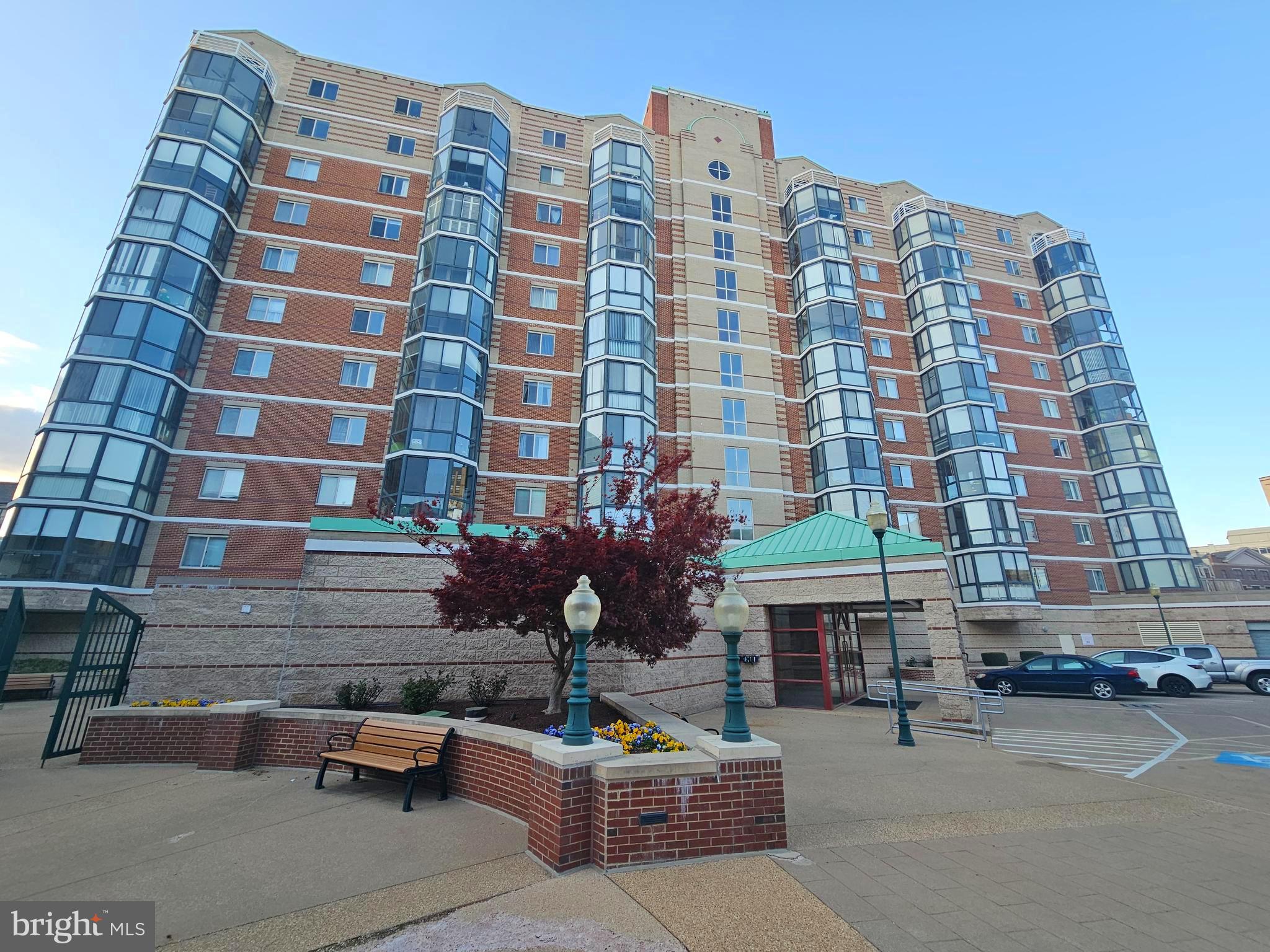 THE VICTORIA CODM - Residential