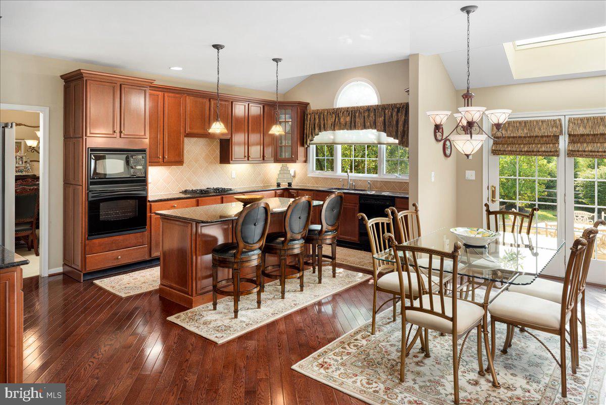 BUCKINGHAM FOREST - Residential