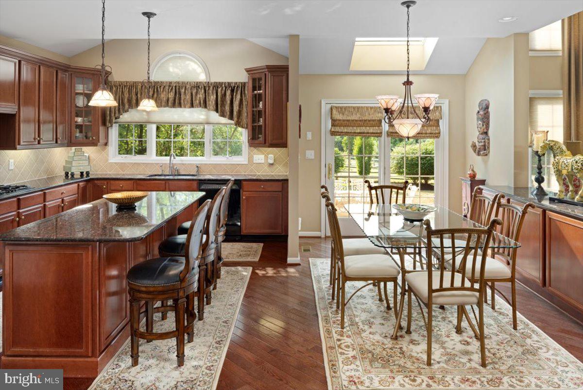 BUCKINGHAM FOREST - Residential