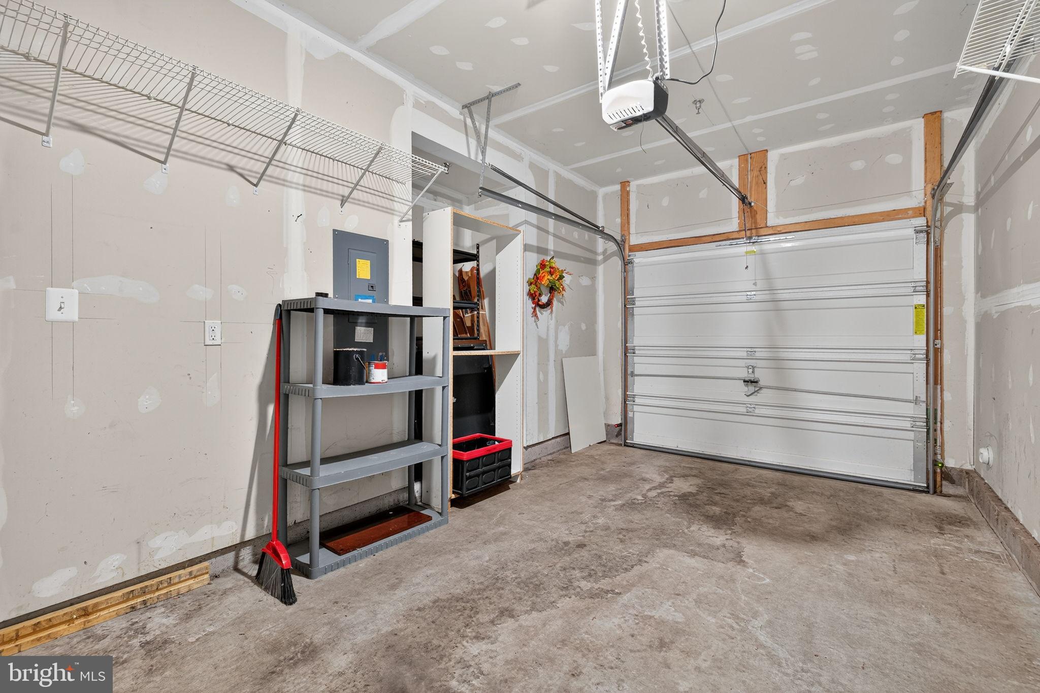 CENTREVILLE CROSSING - Residential