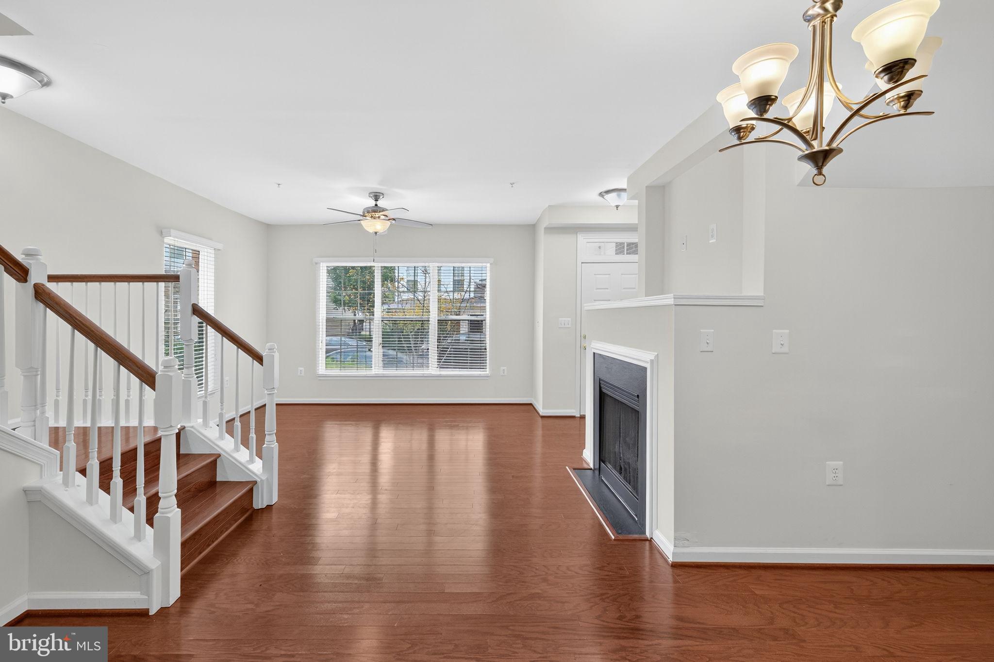 CENTREVILLE CROSSING - Residential