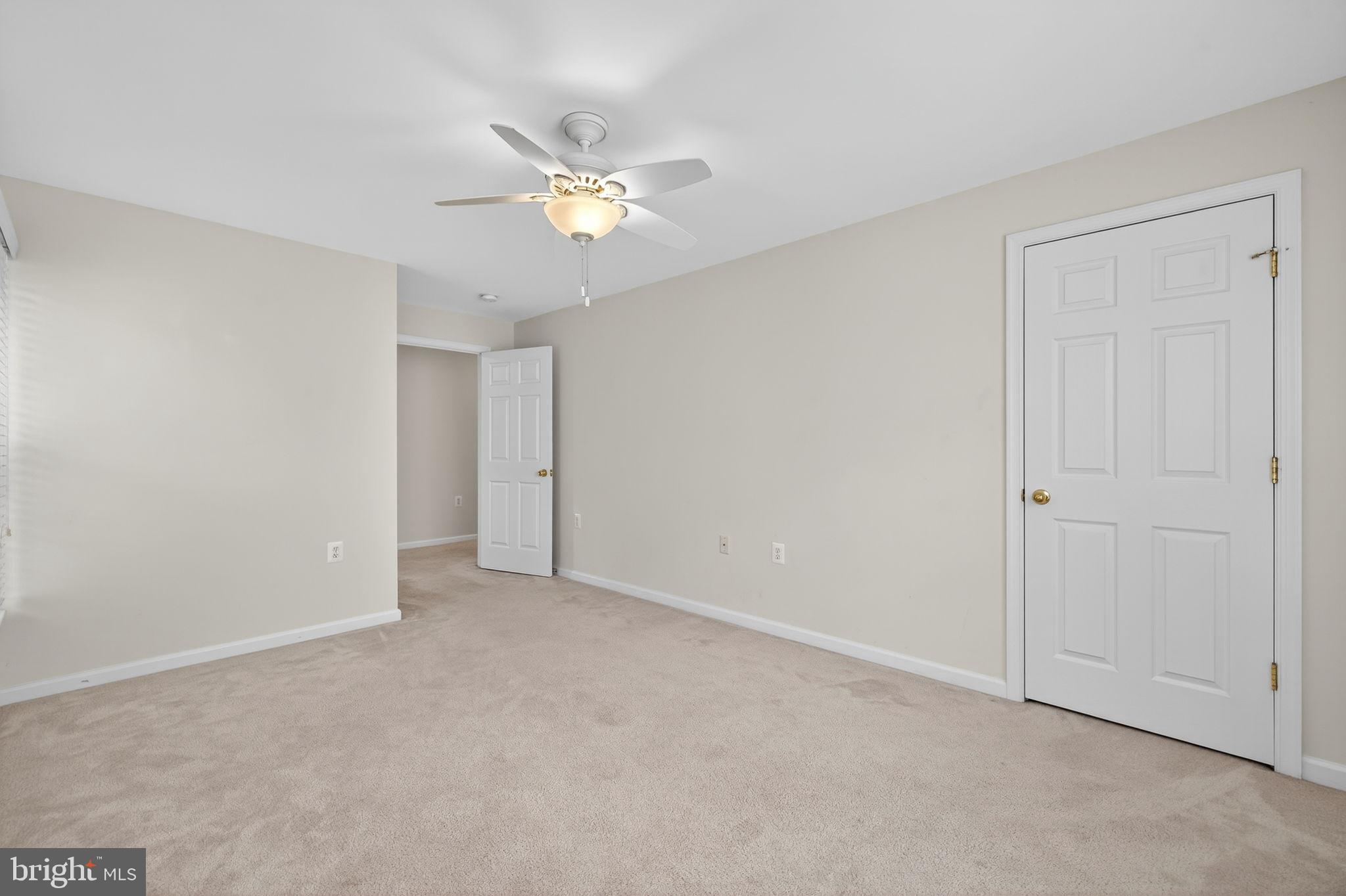 CENTREVILLE CROSSING - Residential