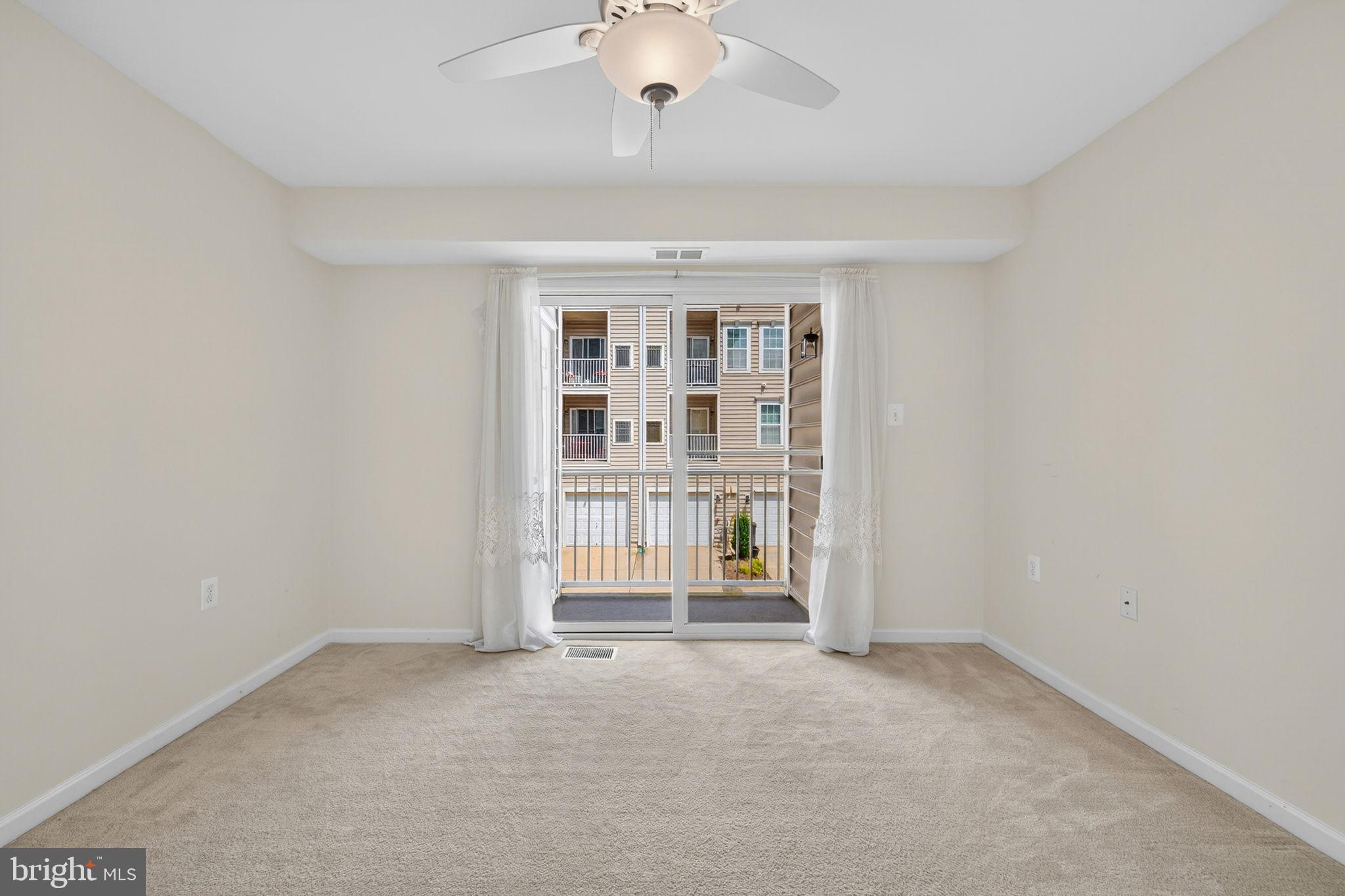 CENTREVILLE CROSSING - Residential