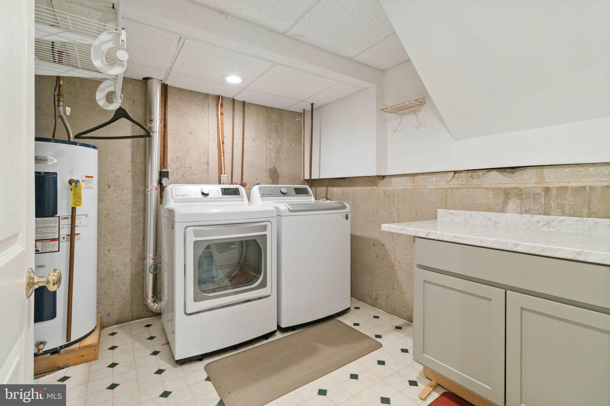 INDIAN CREEK - Residential