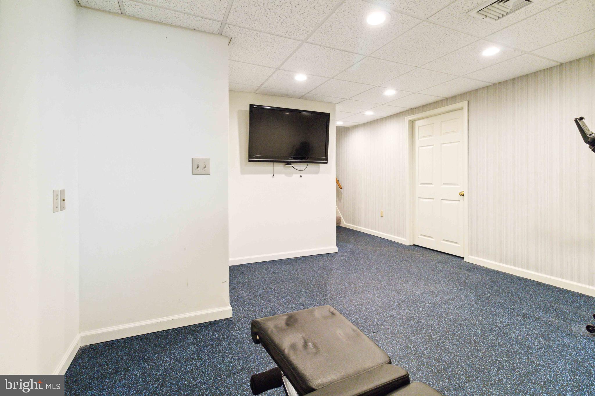 INDIAN CREEK - Residential