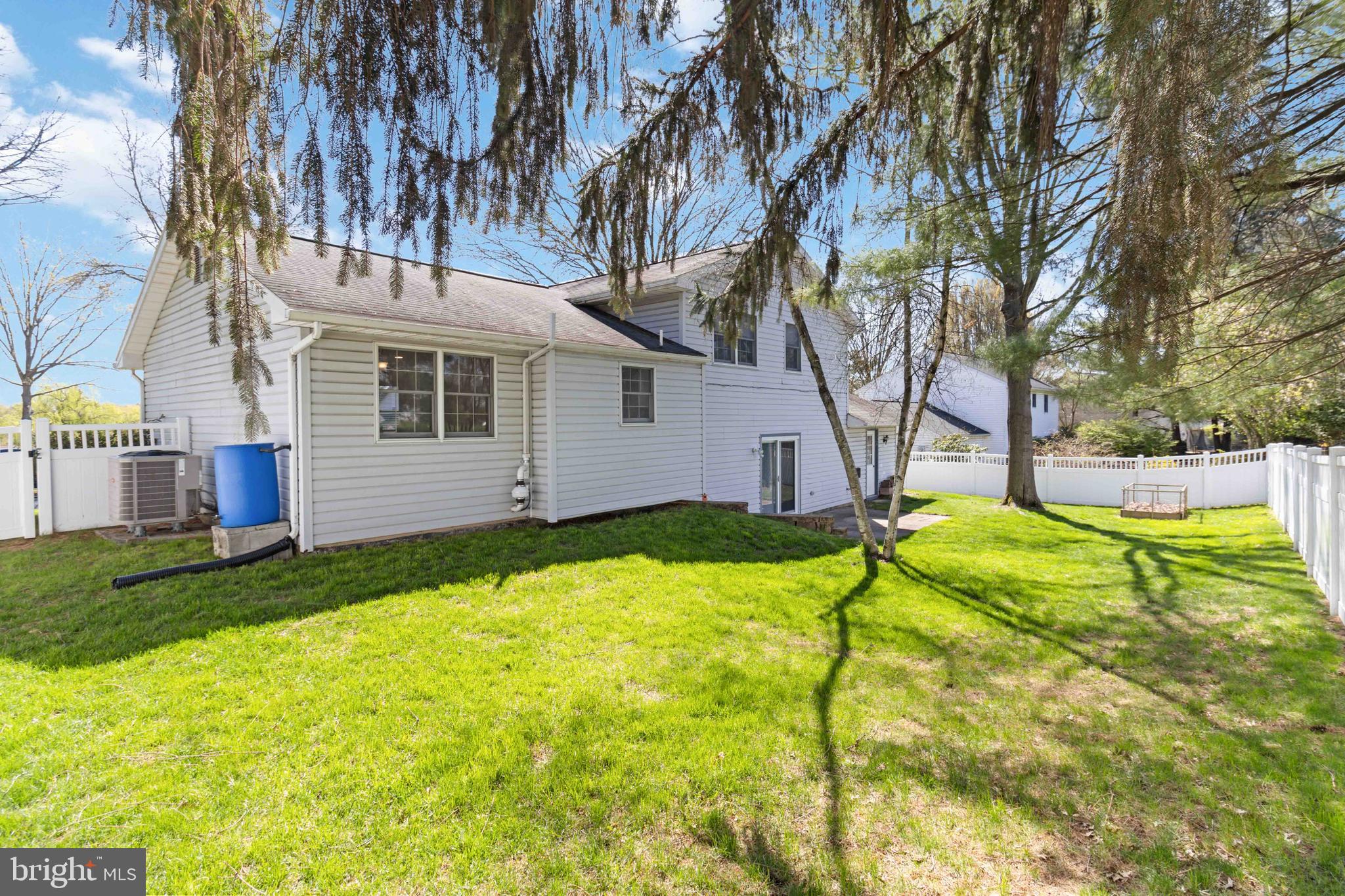 INDIAN CREEK - Residential