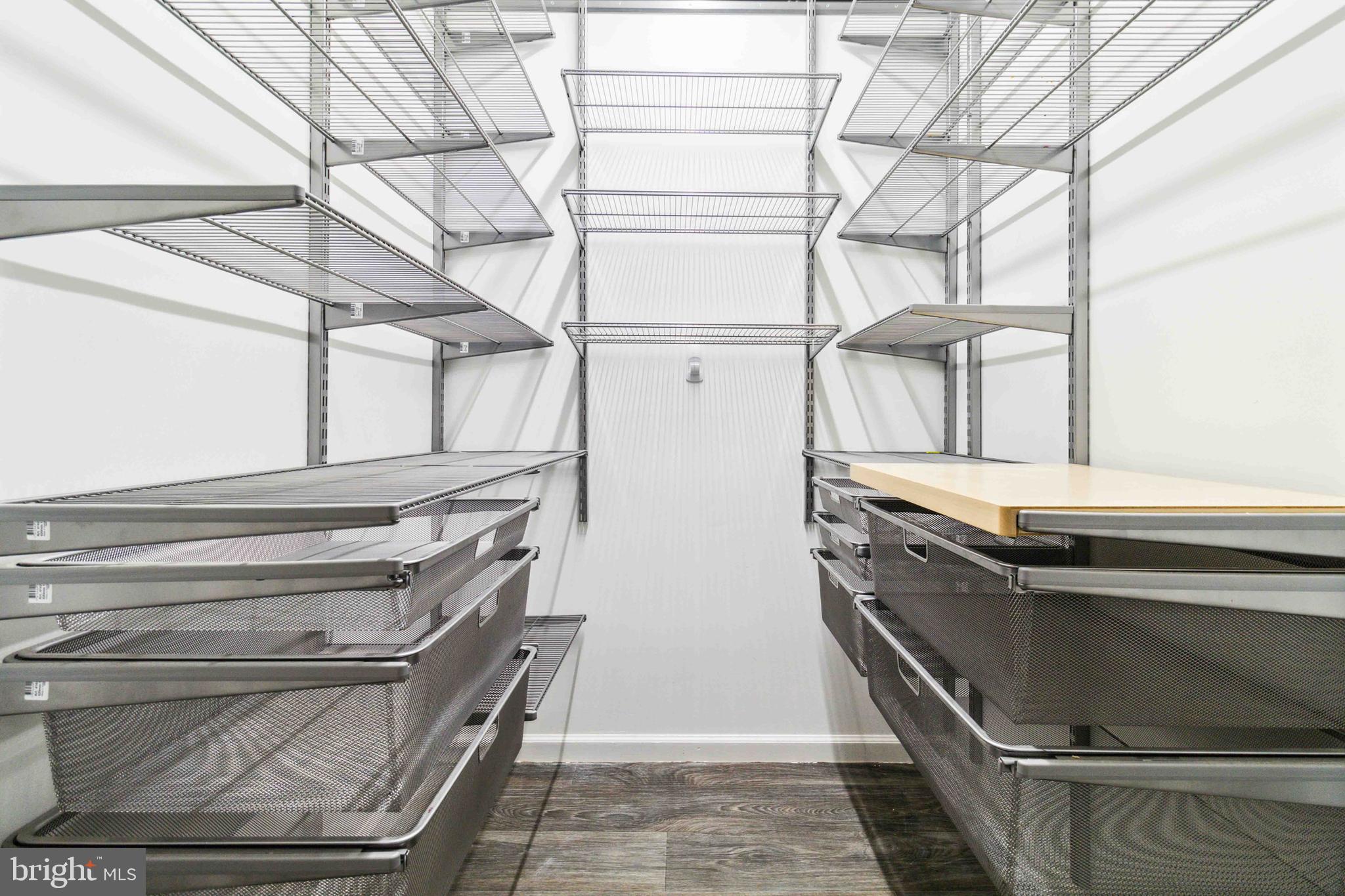 INDIAN CREEK - Residential