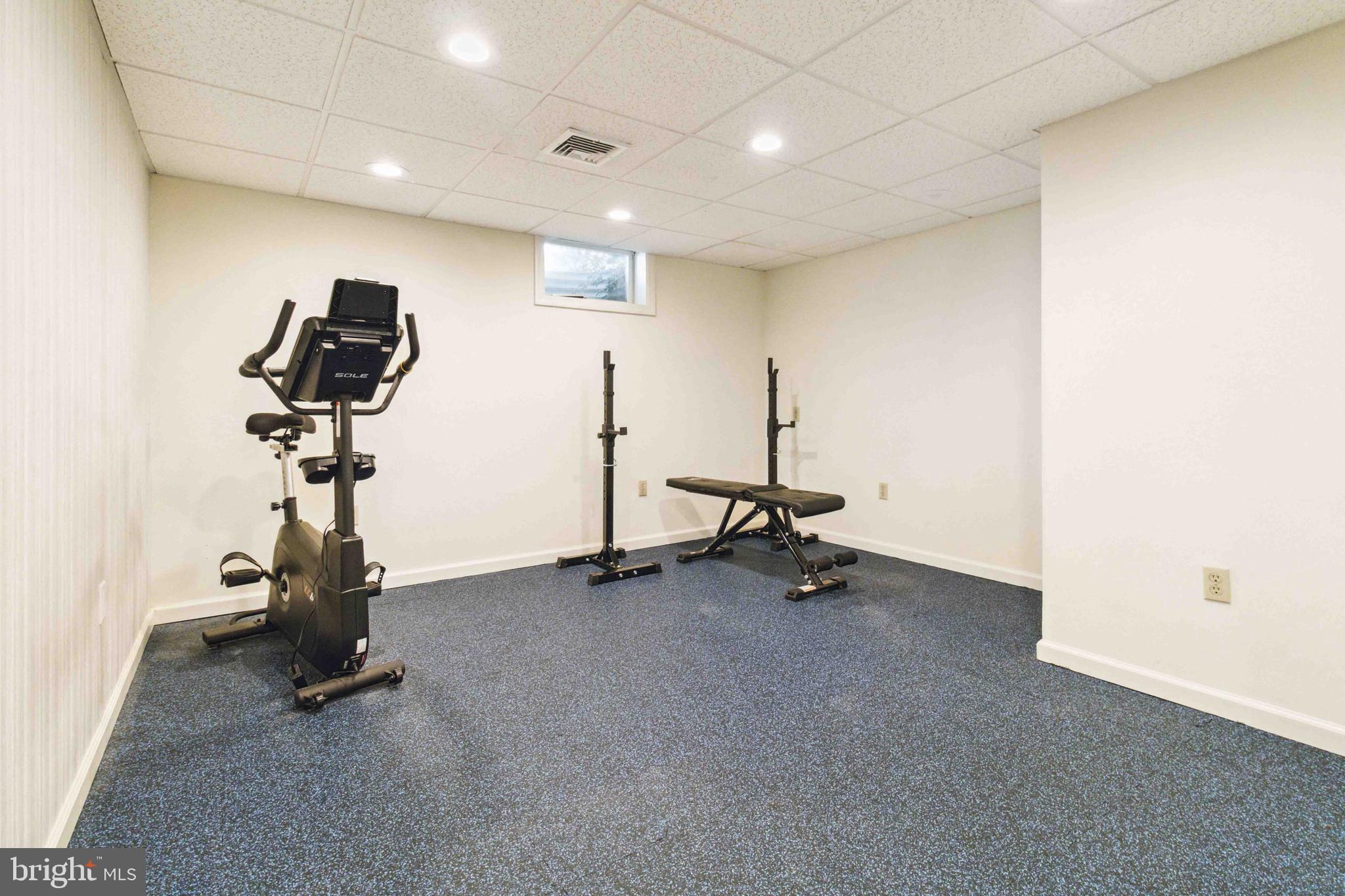 INDIAN CREEK - Residential