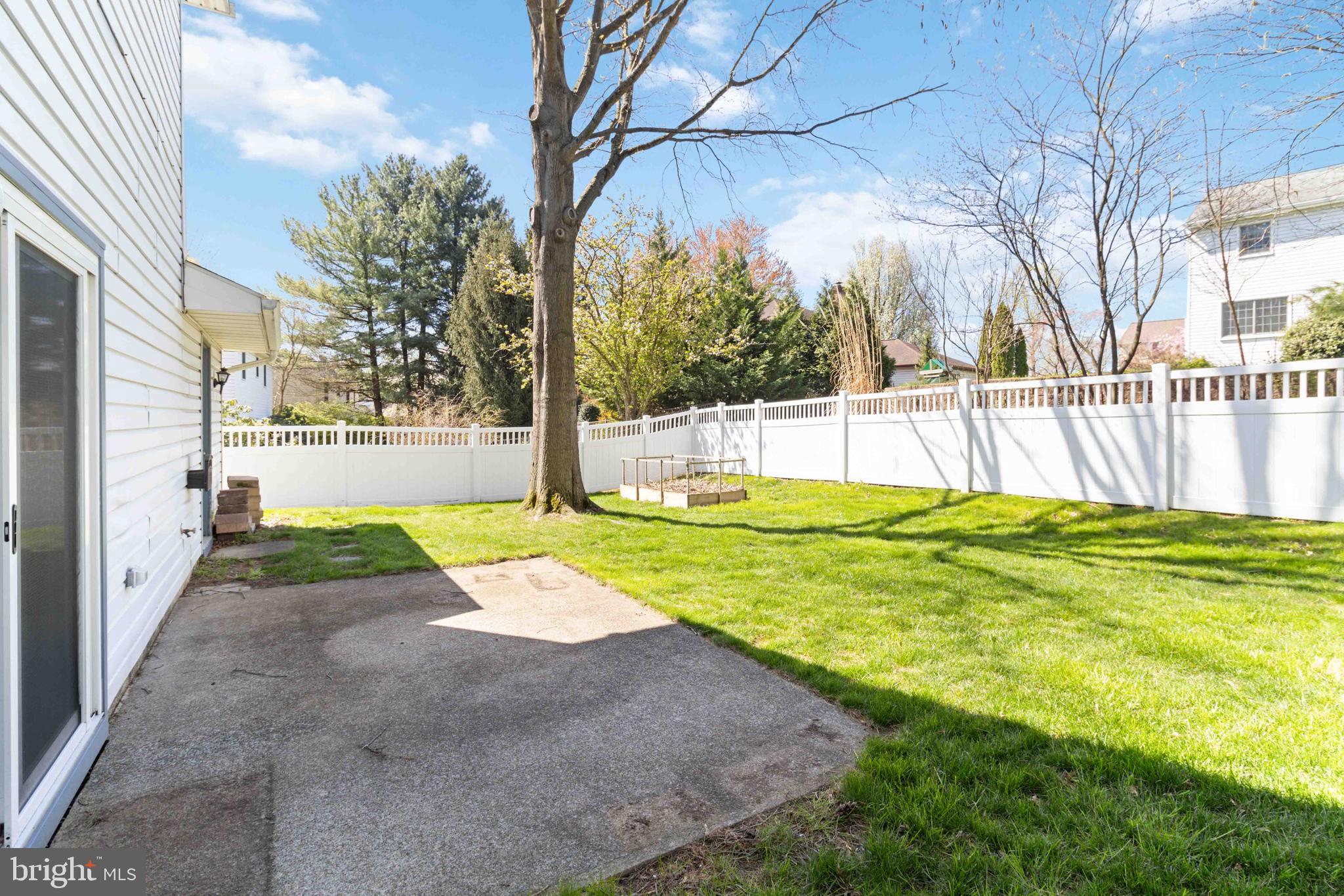 INDIAN CREEK - Residential