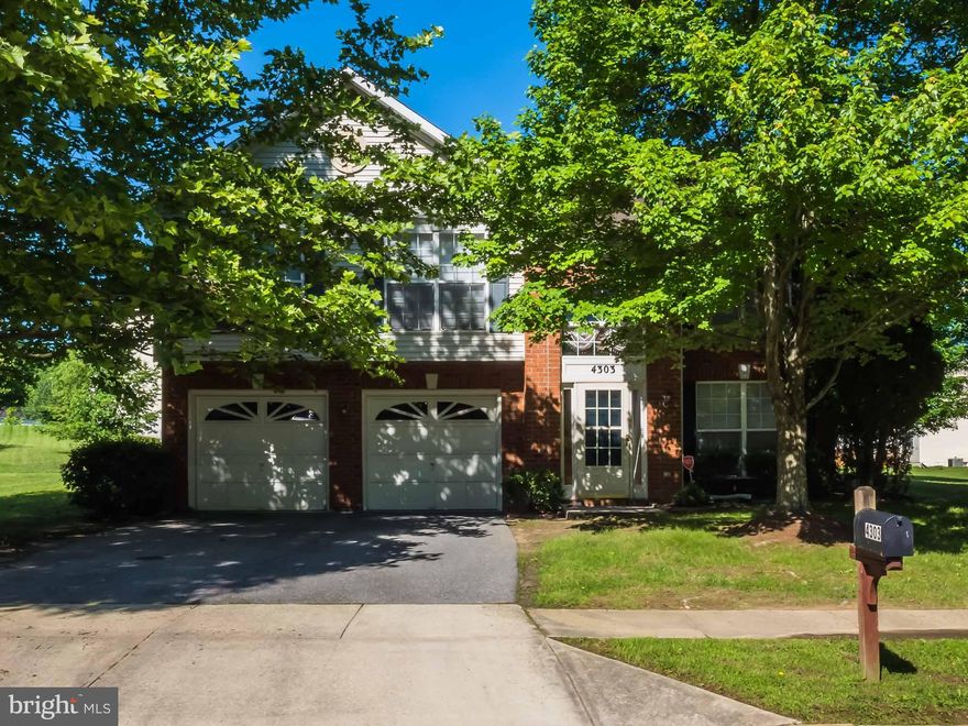 Wonderful single family home in Upper Marlboro! 3 bedroom, 3 bath with fully finished basement and 2 car garage.. Large yard and deck for entertaining! Hardwood flooring and new carpet! Easy access to DC and town of Upper Marlboro. Contact listing agent with questions.