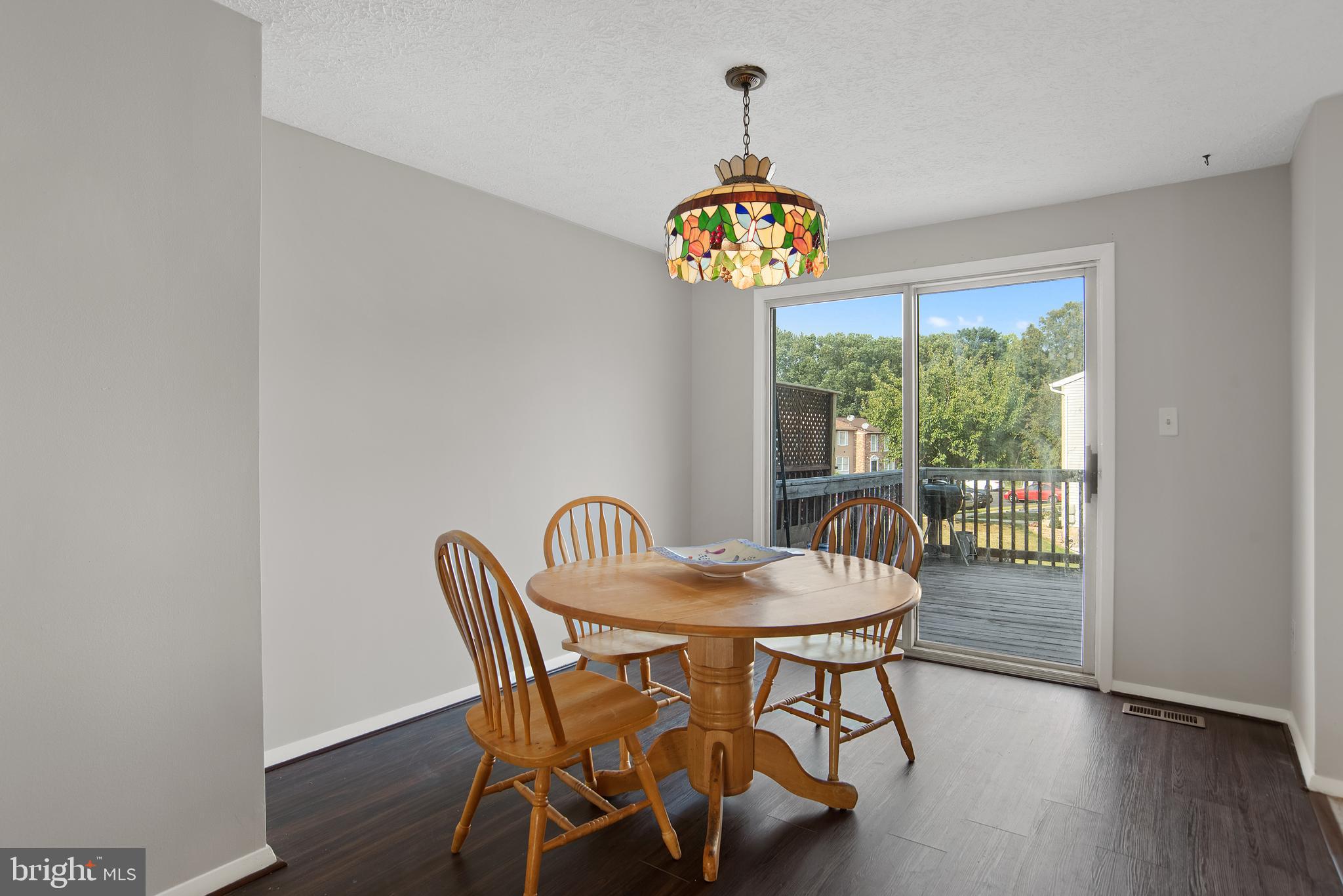 WOODS EDGE TOWNHOME CONDOMINIUMS - Residential