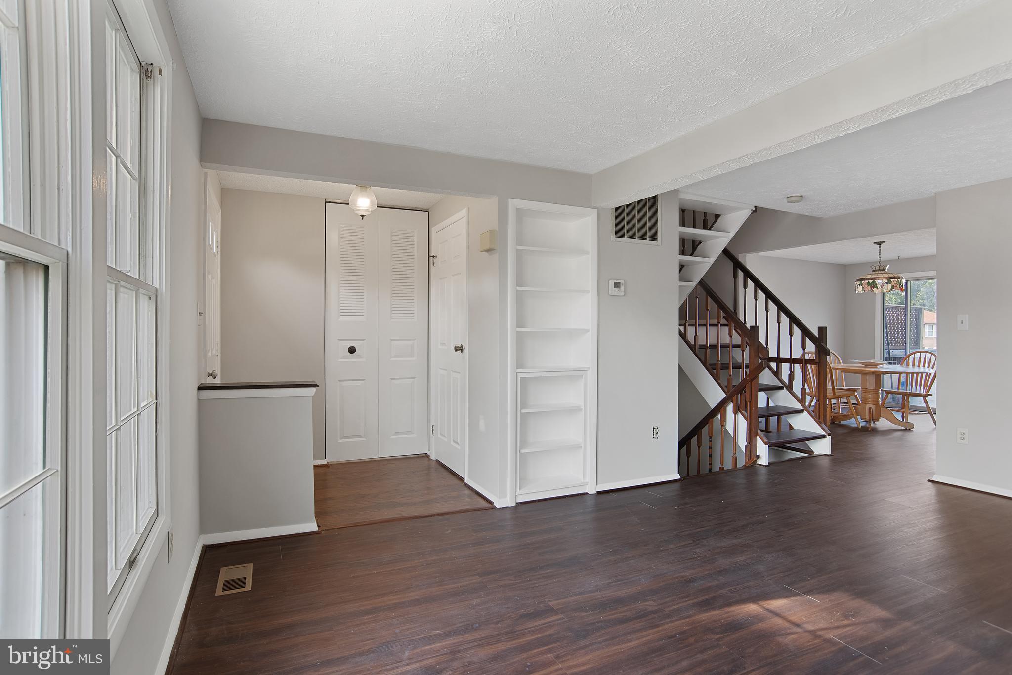 WOODS EDGE TOWNHOME CONDOMINIUMS - Residential