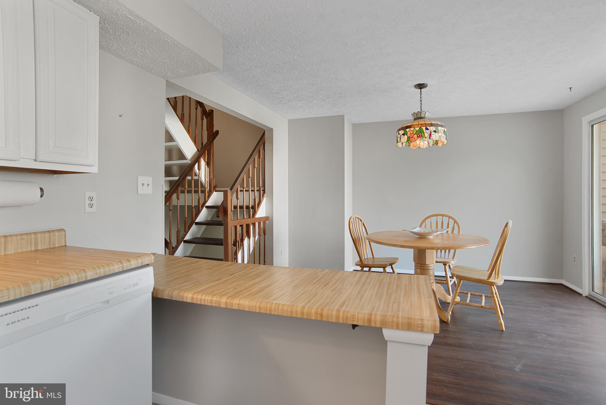 WOODS EDGE TOWNHOME CONDOMINIUMS - Residential