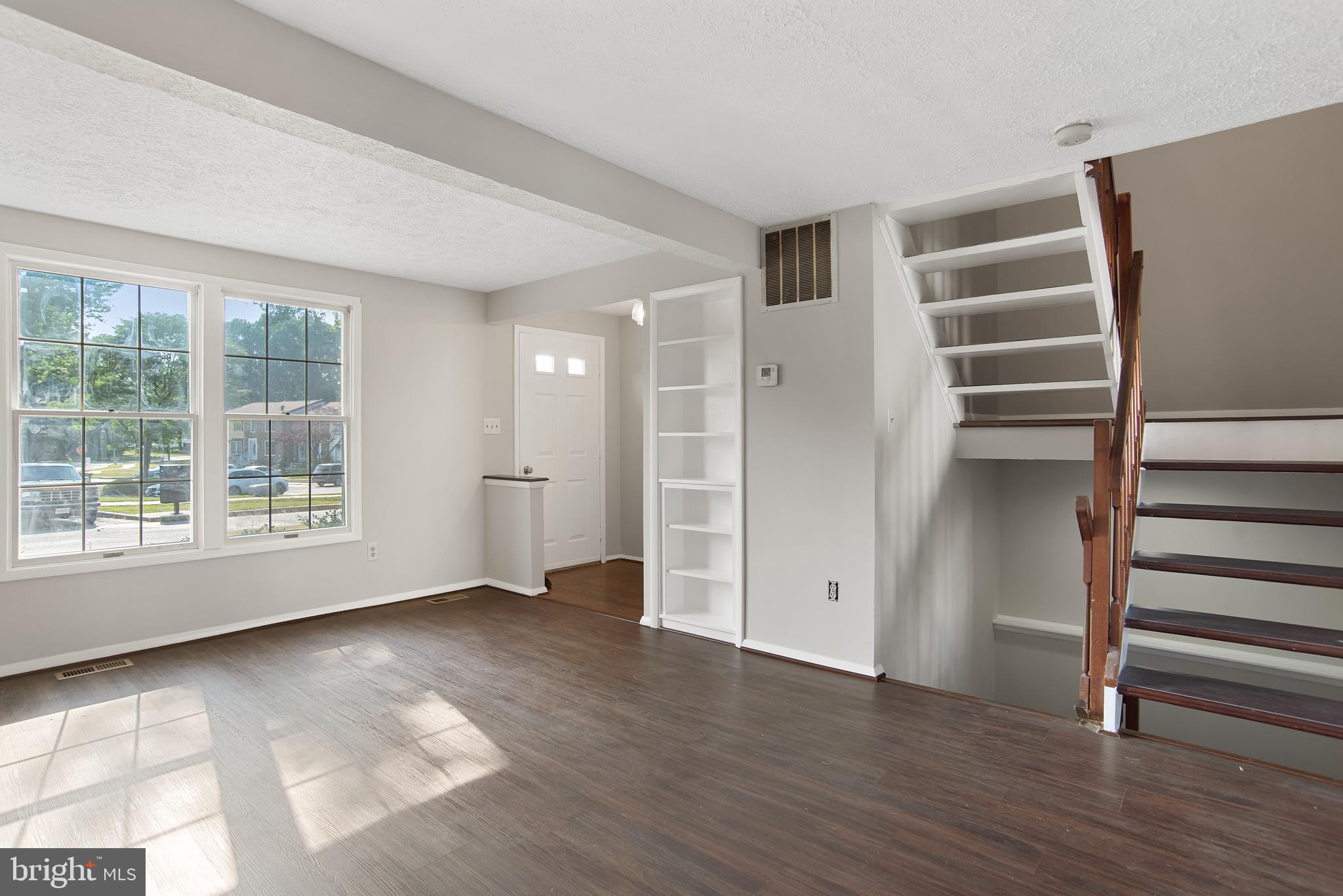 WOODS EDGE TOWNHOME CONDOMINIUMS - Residential