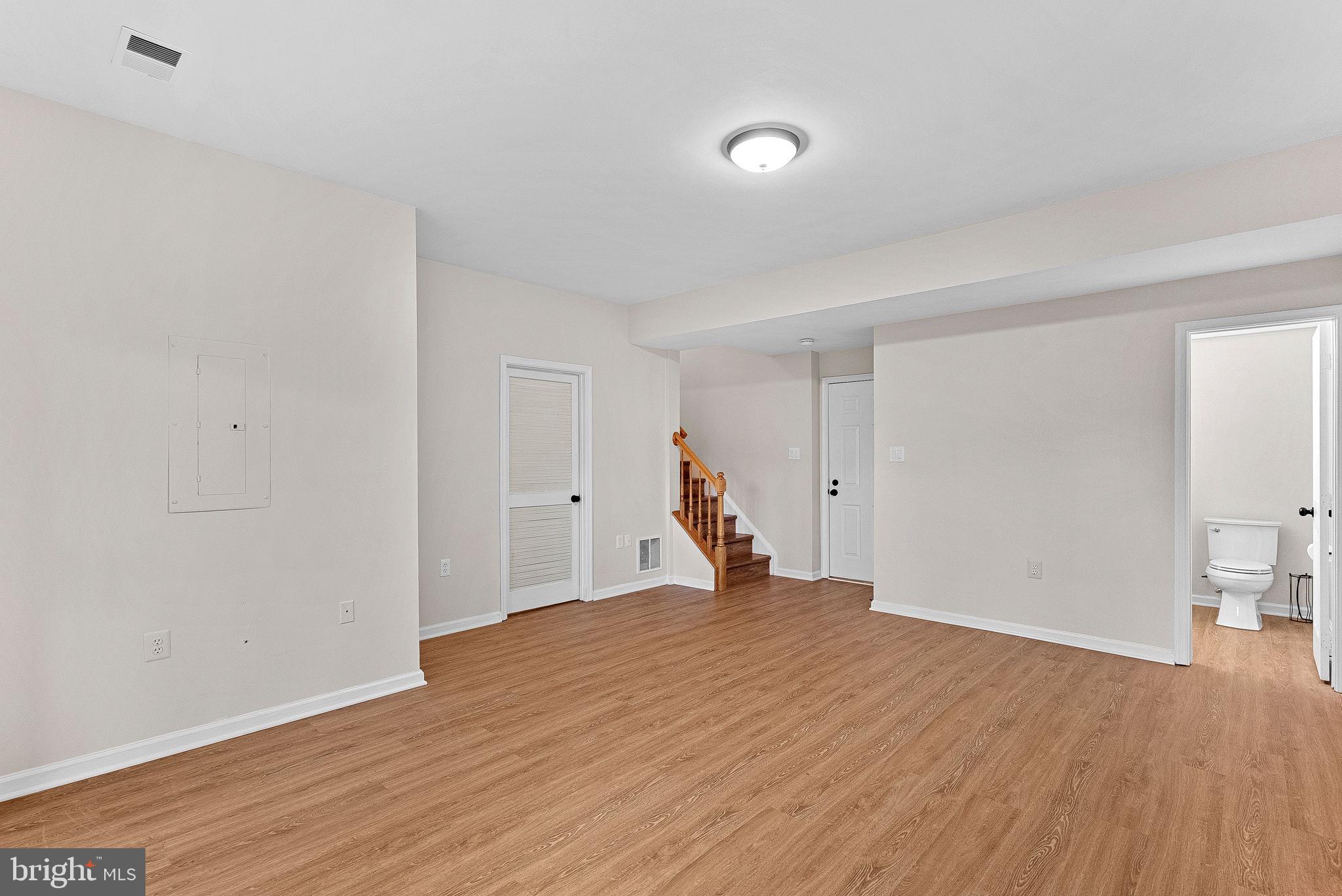 CASCADES - Residential Lease