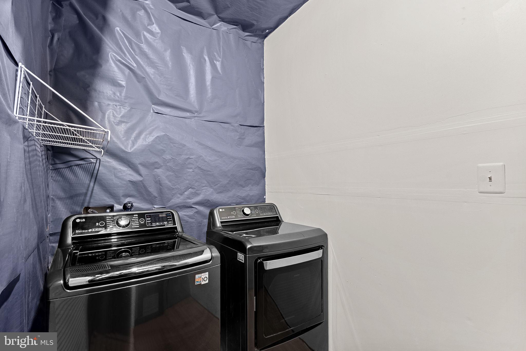 CASCADES - Residential Lease