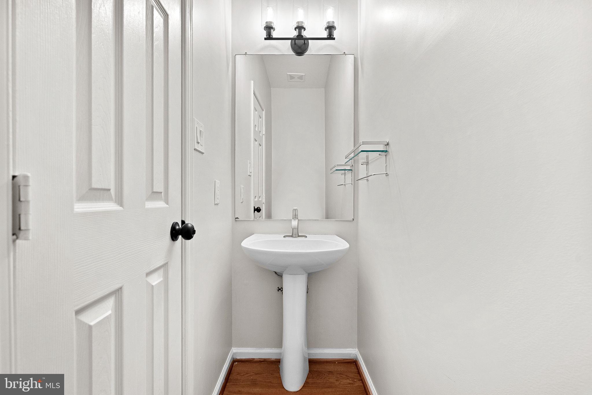 CASCADES - Residential Lease