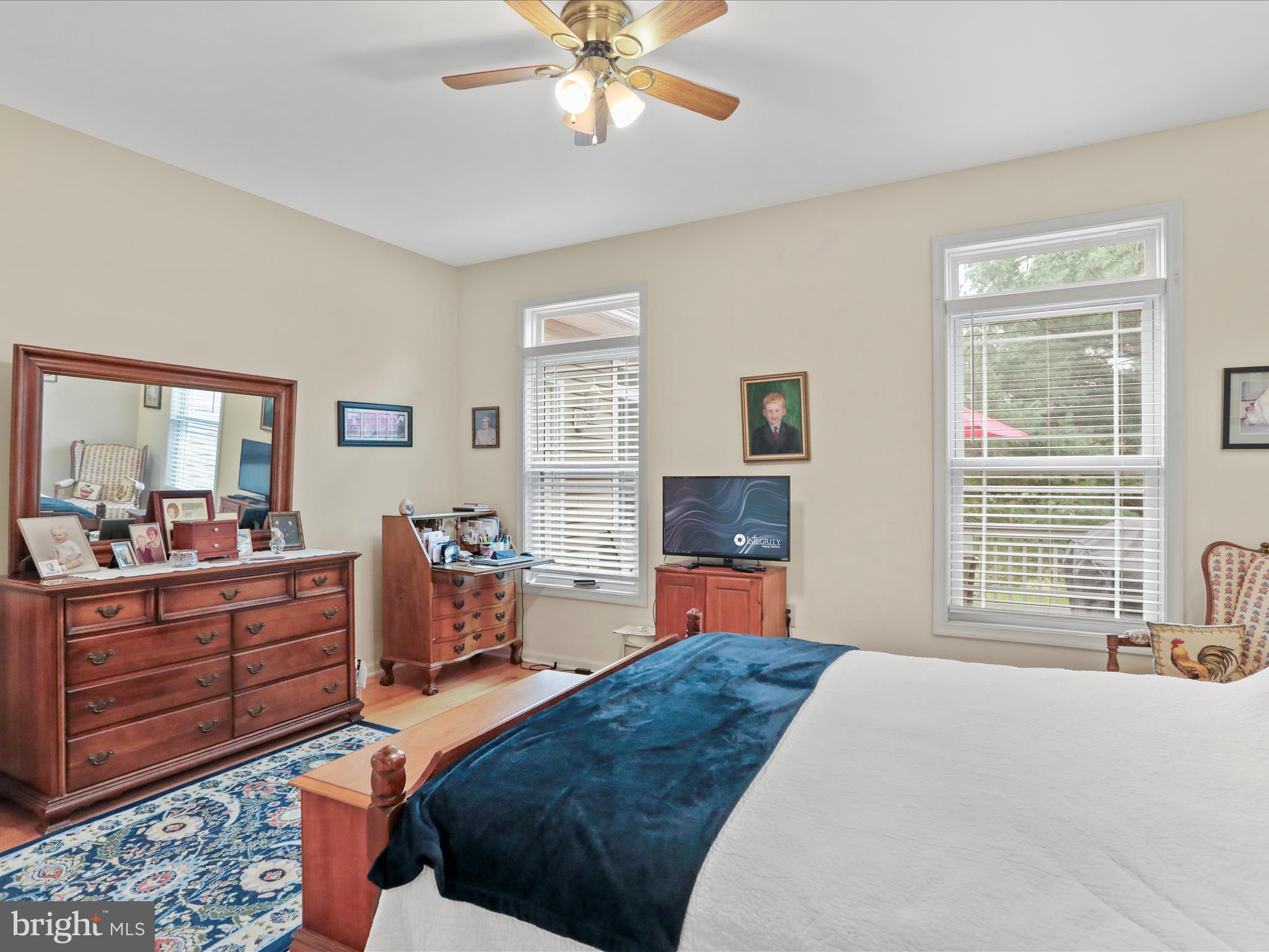 LOCUST HILL - Residential