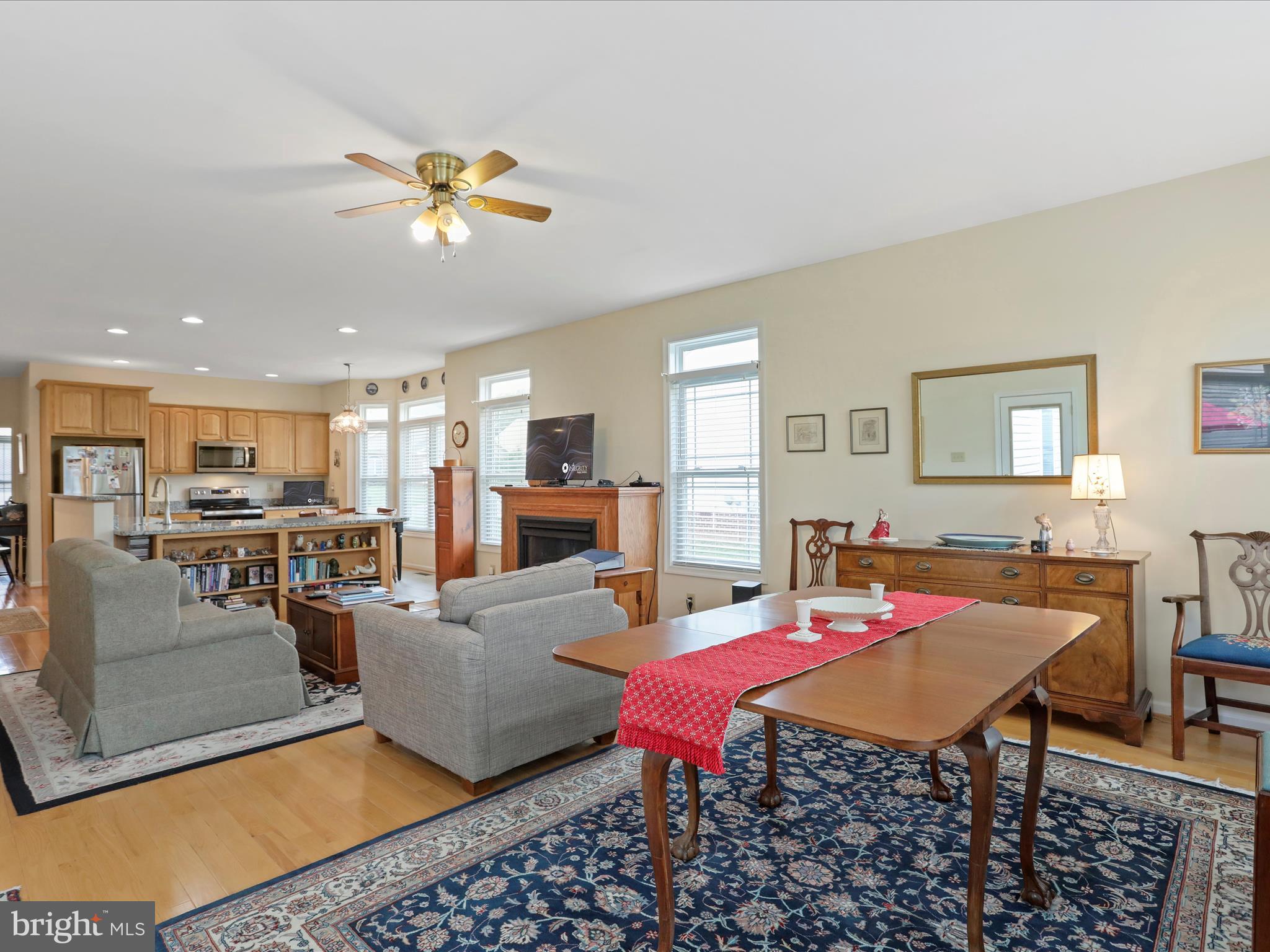 LOCUST HILL - Residential