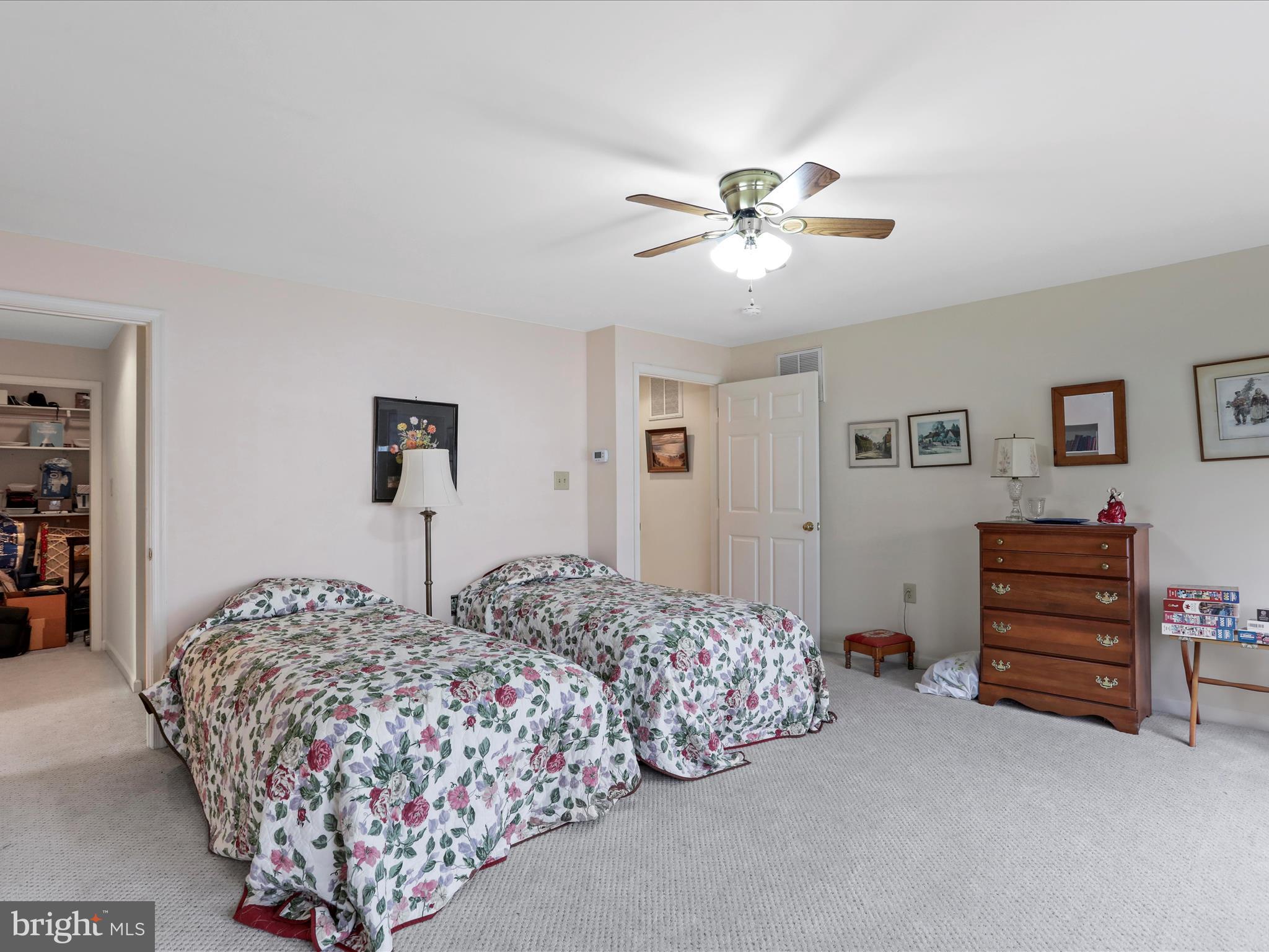 LOCUST HILL - Residential