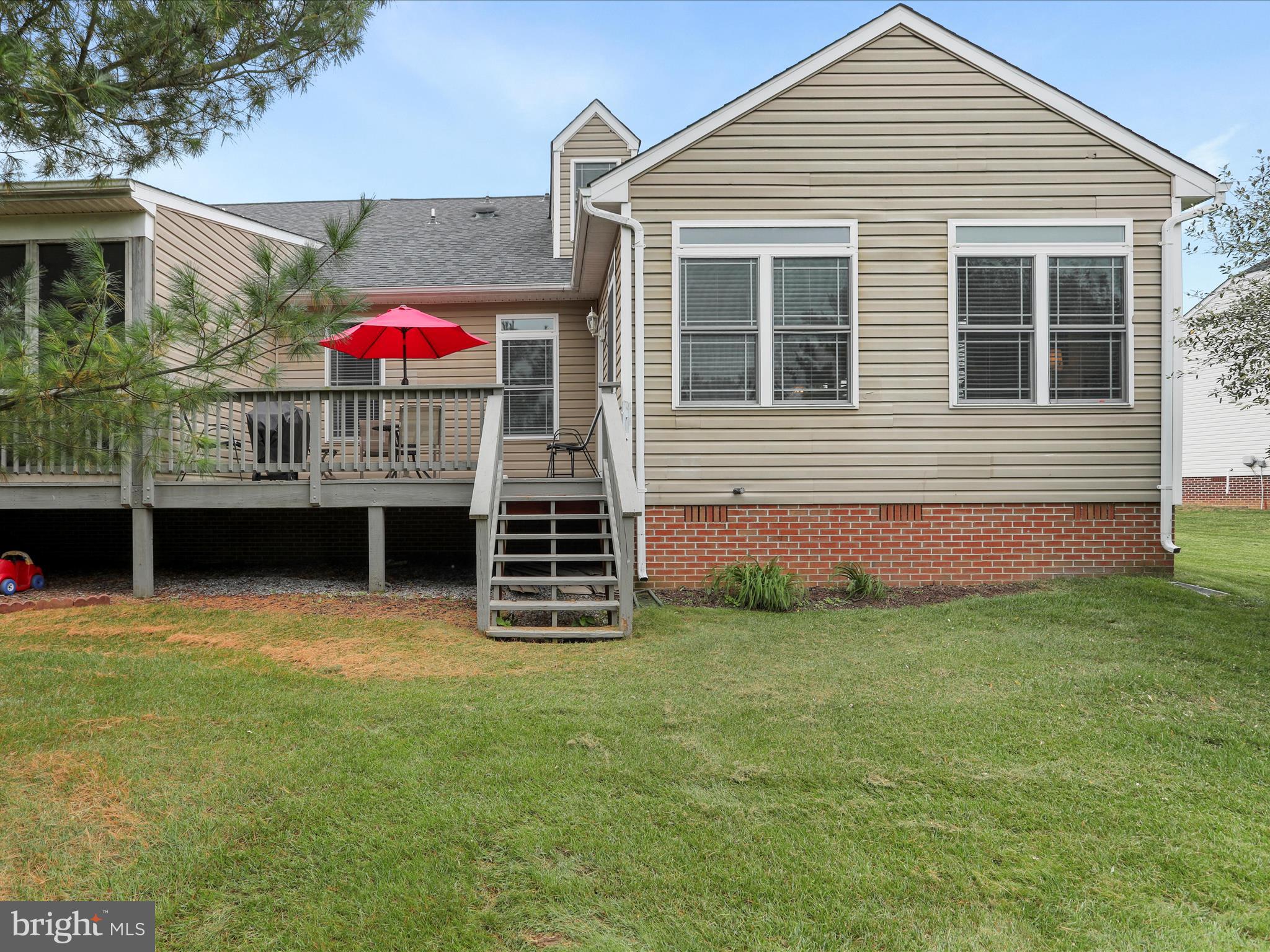 LOCUST HILL - Residential