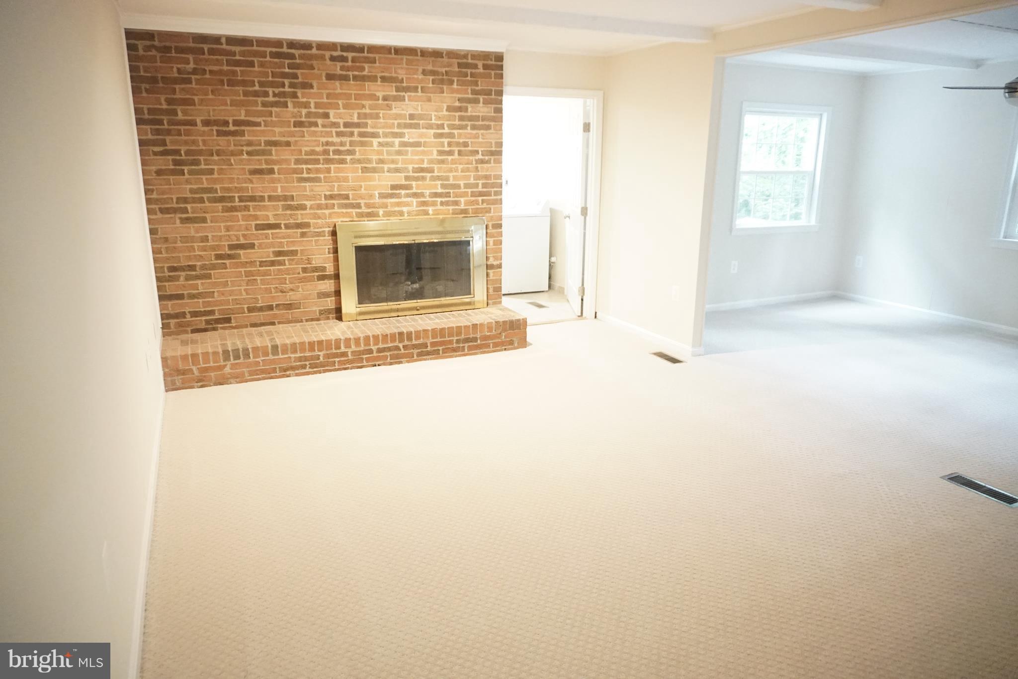 POINT OF WOODS - Residential