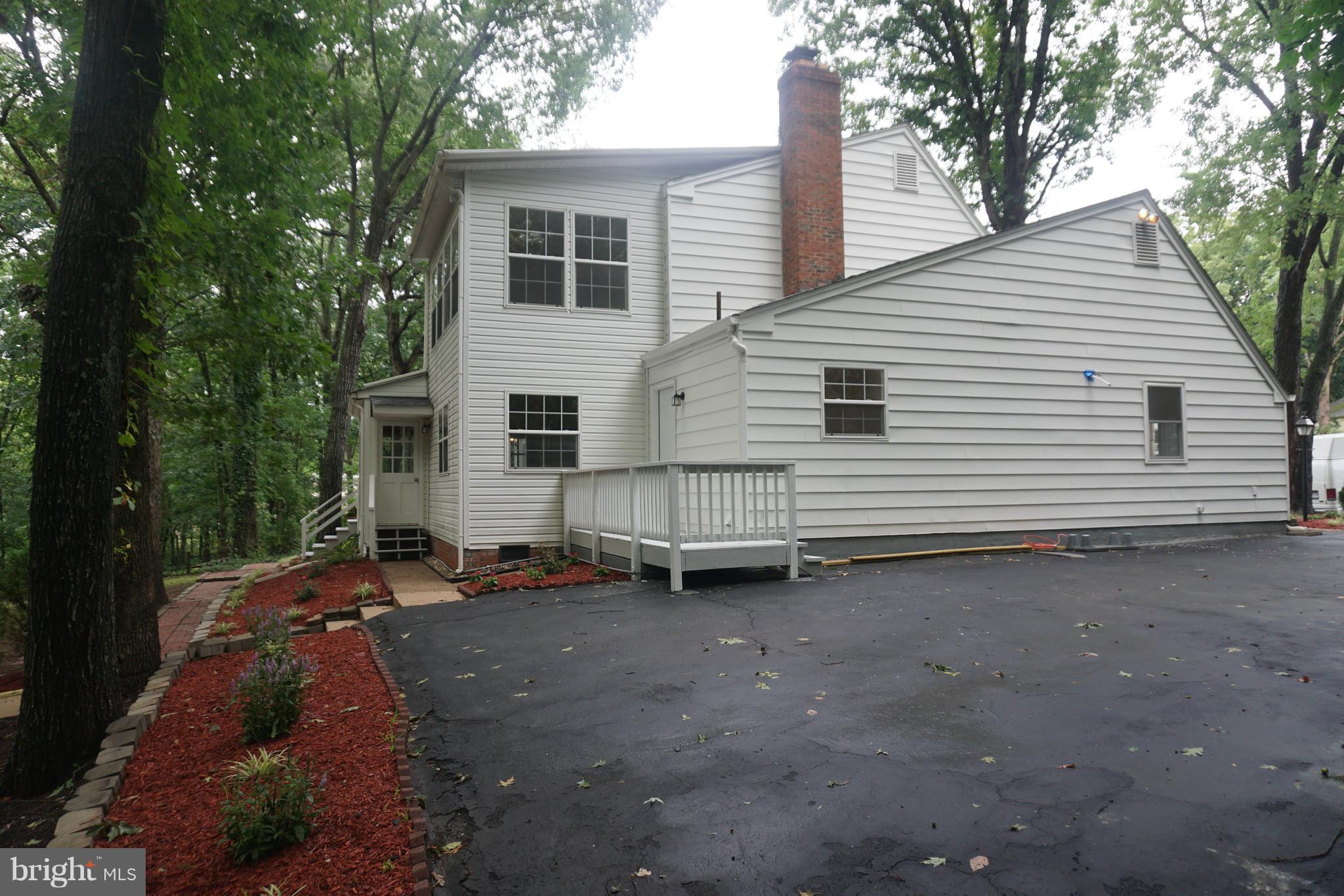 POINT OF WOODS - Residential