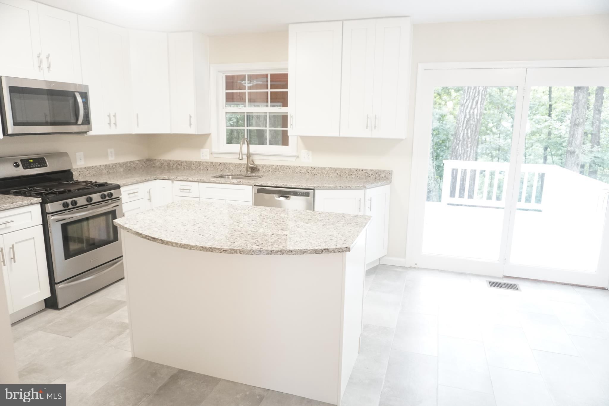 POINT OF WOODS - Residential