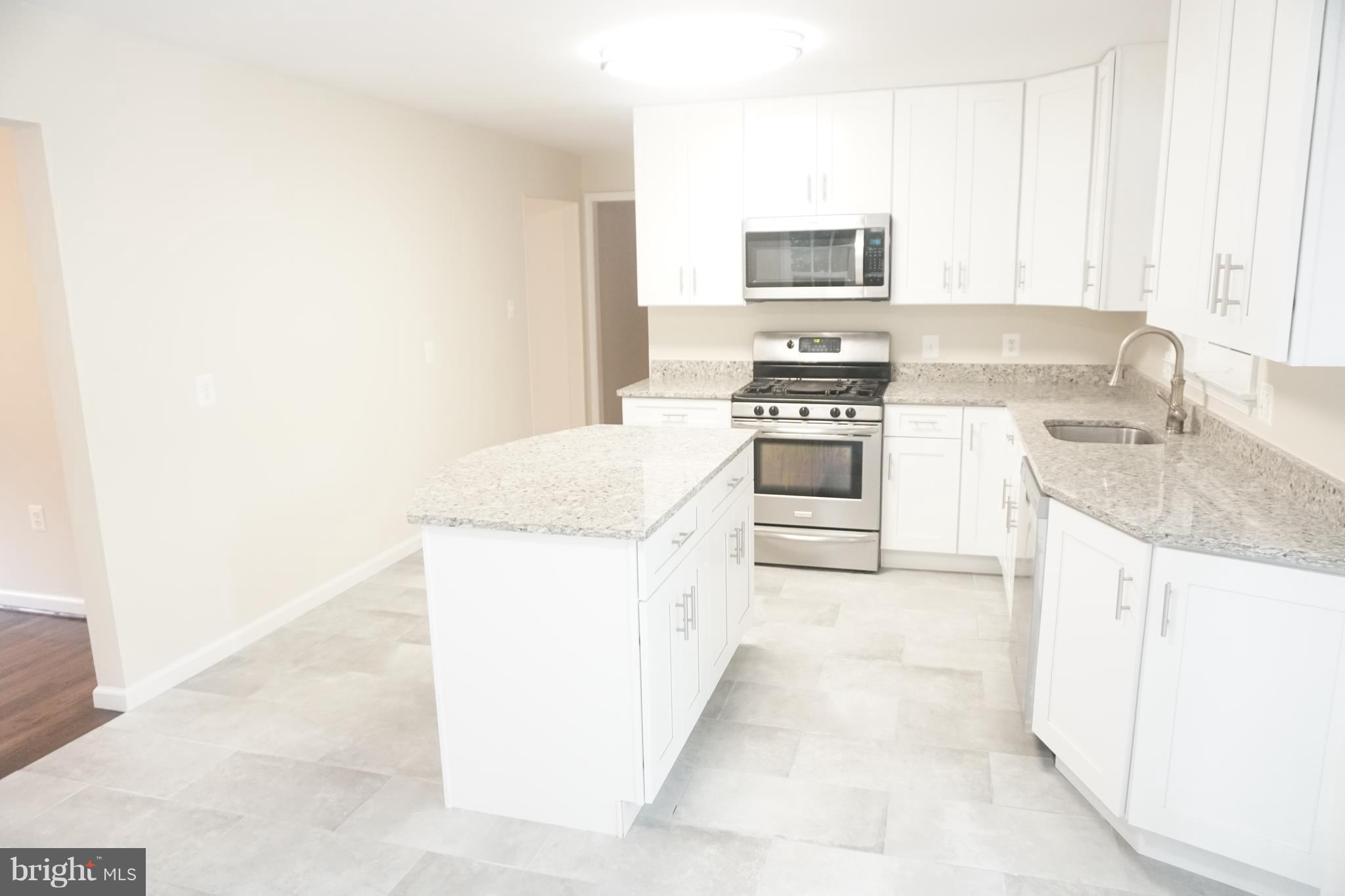 POINT OF WOODS - Residential