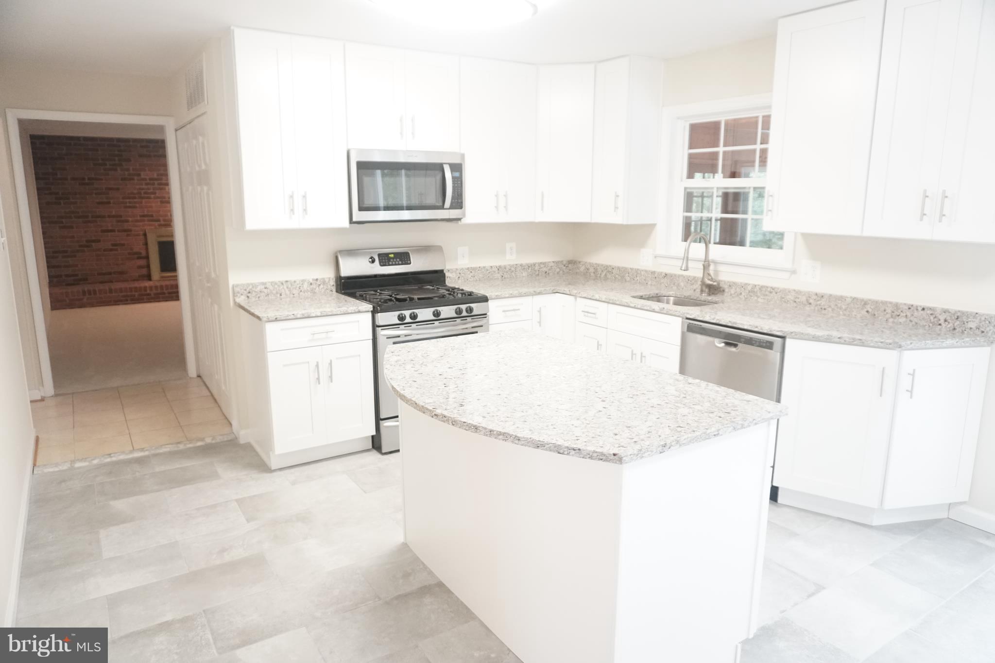 POINT OF WOODS - Residential