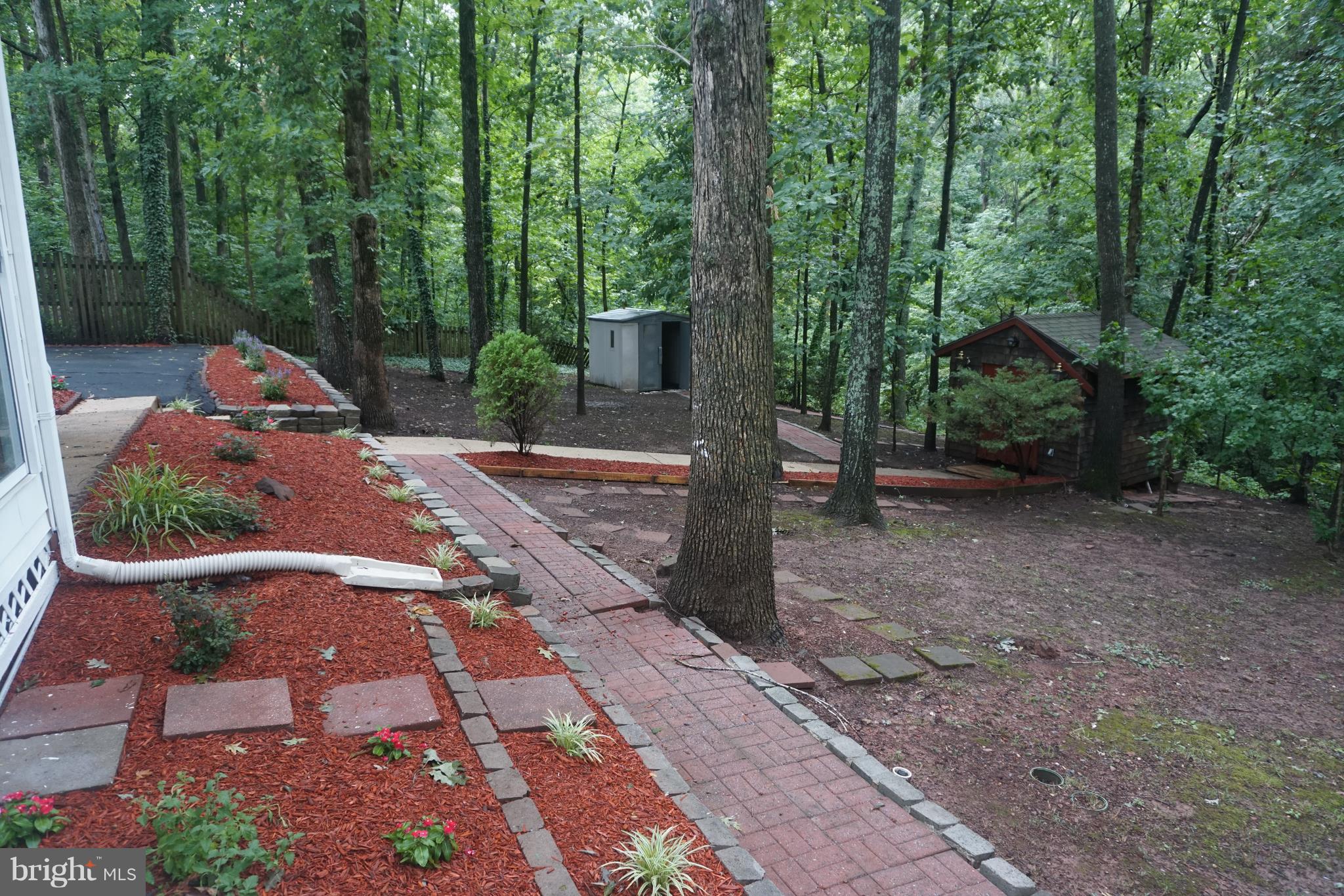 POINT OF WOODS - Residential