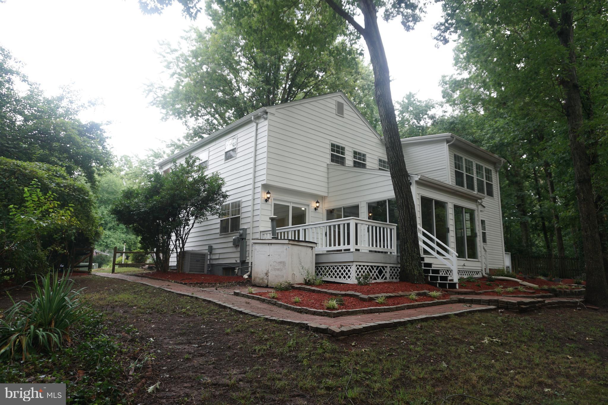 POINT OF WOODS - Residential