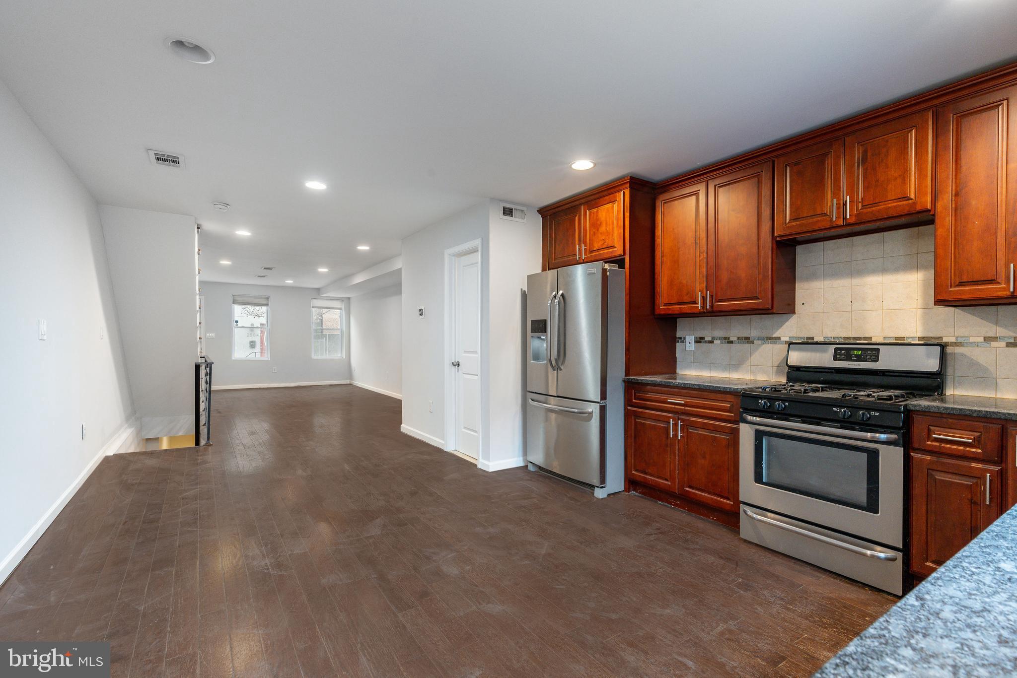 GRAYS FERRY - Residential