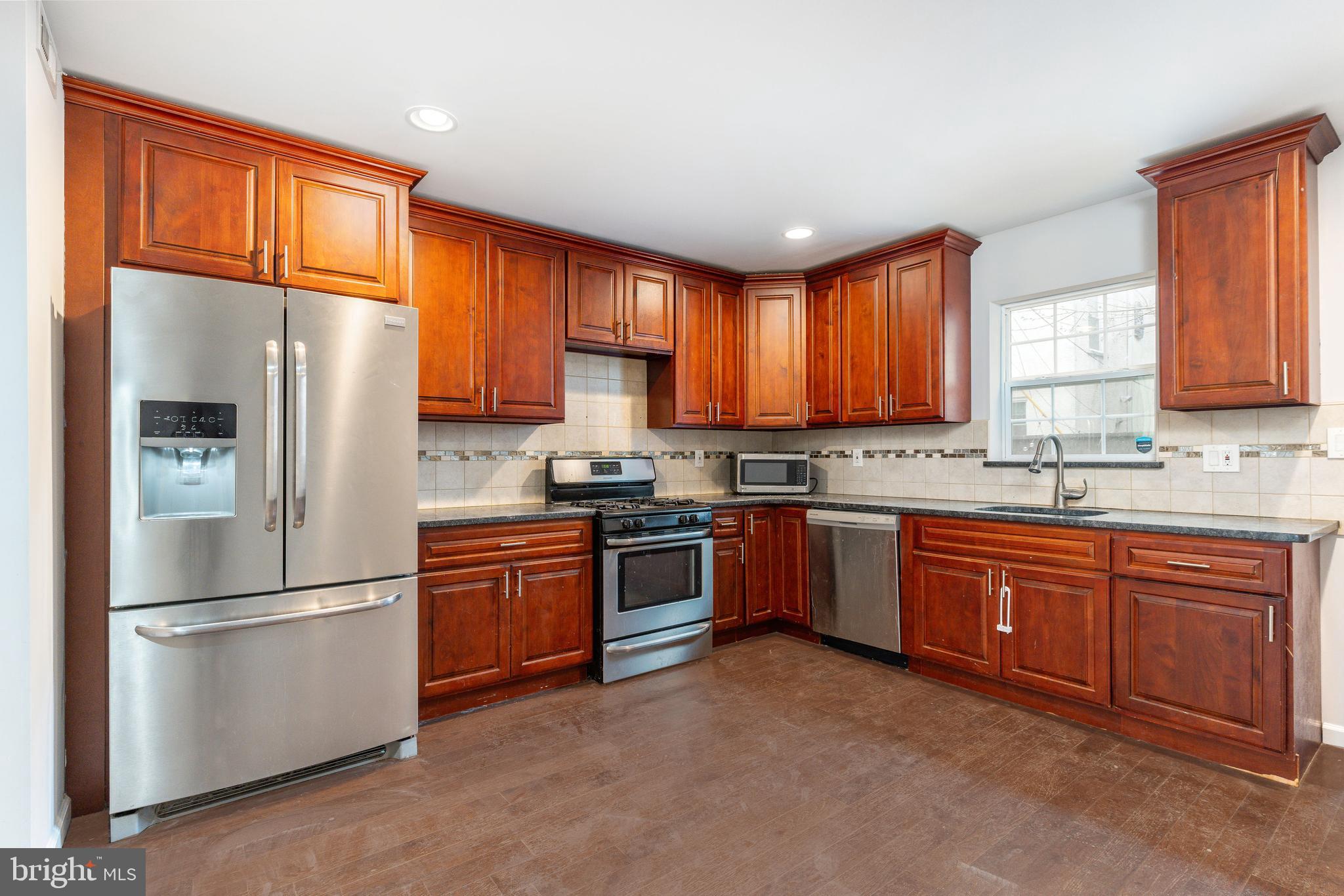 GRAYS FERRY - Residential