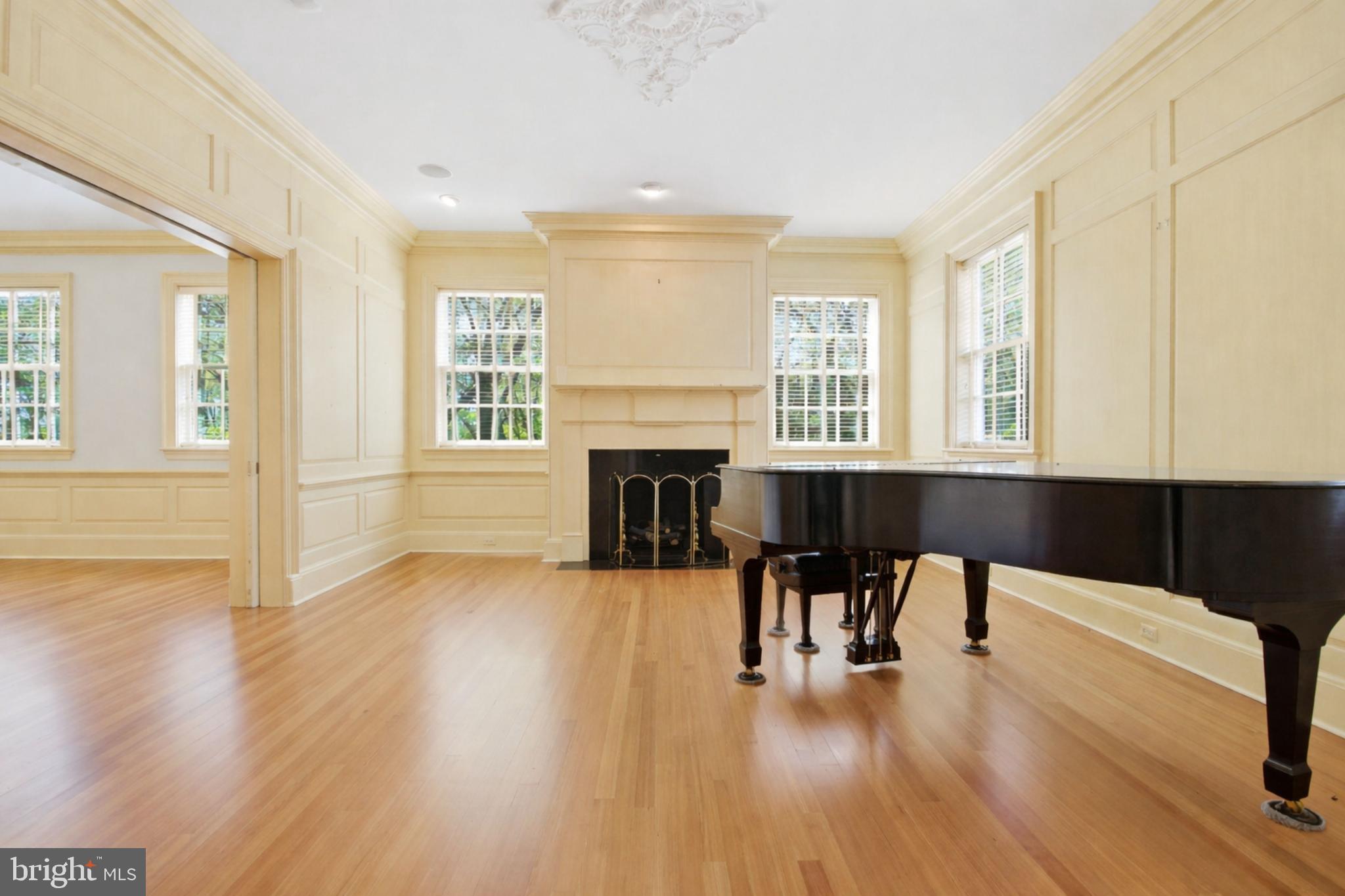 WESTMONT - Residential