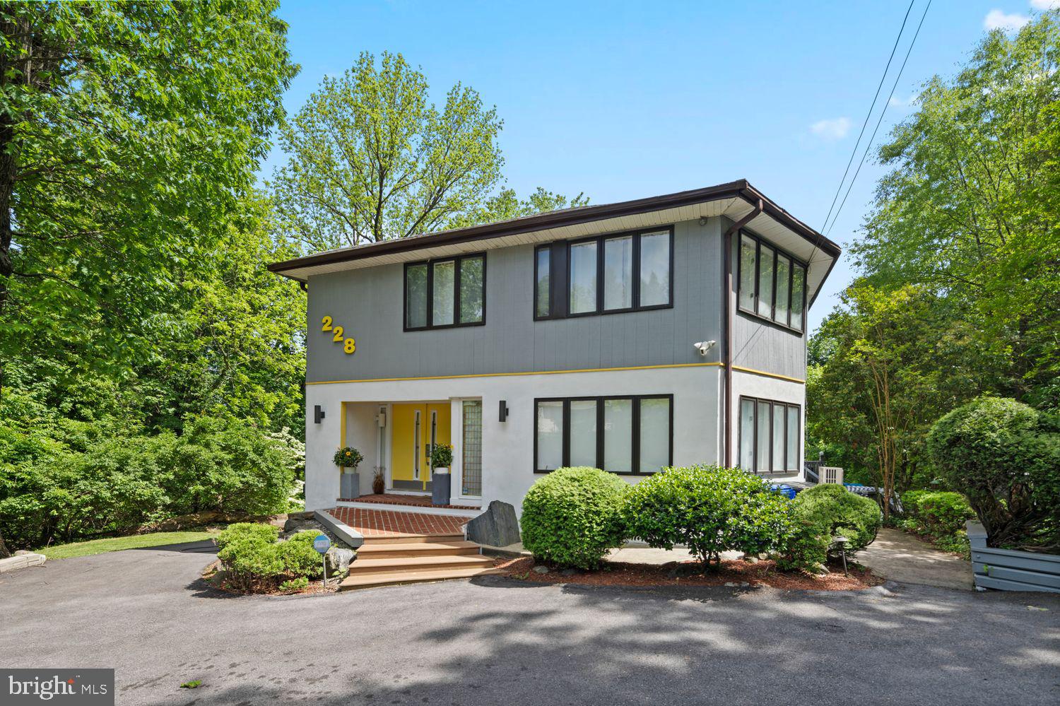 ELKINS PARK - Residential
