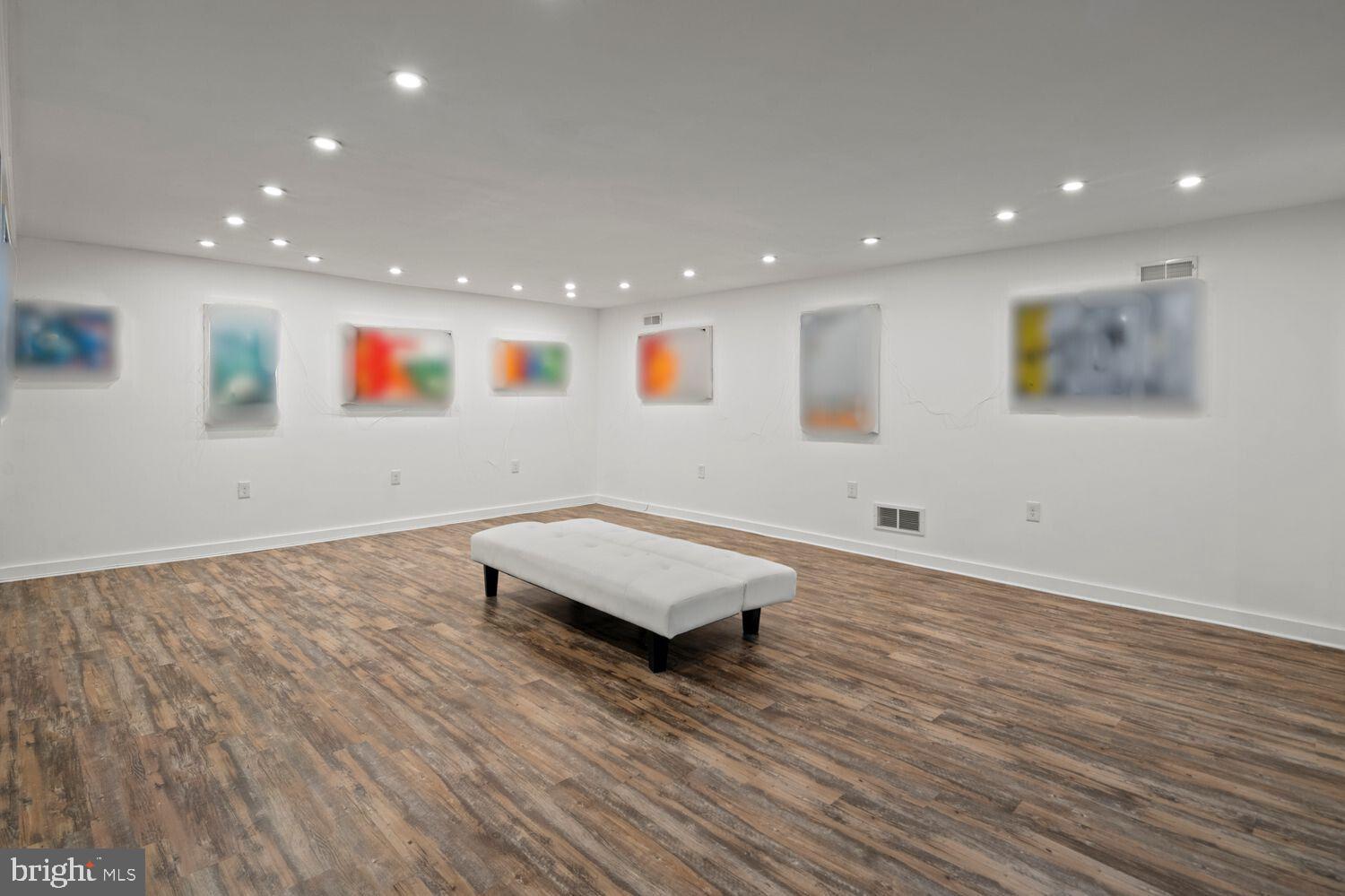 ELKINS PARK - Residential