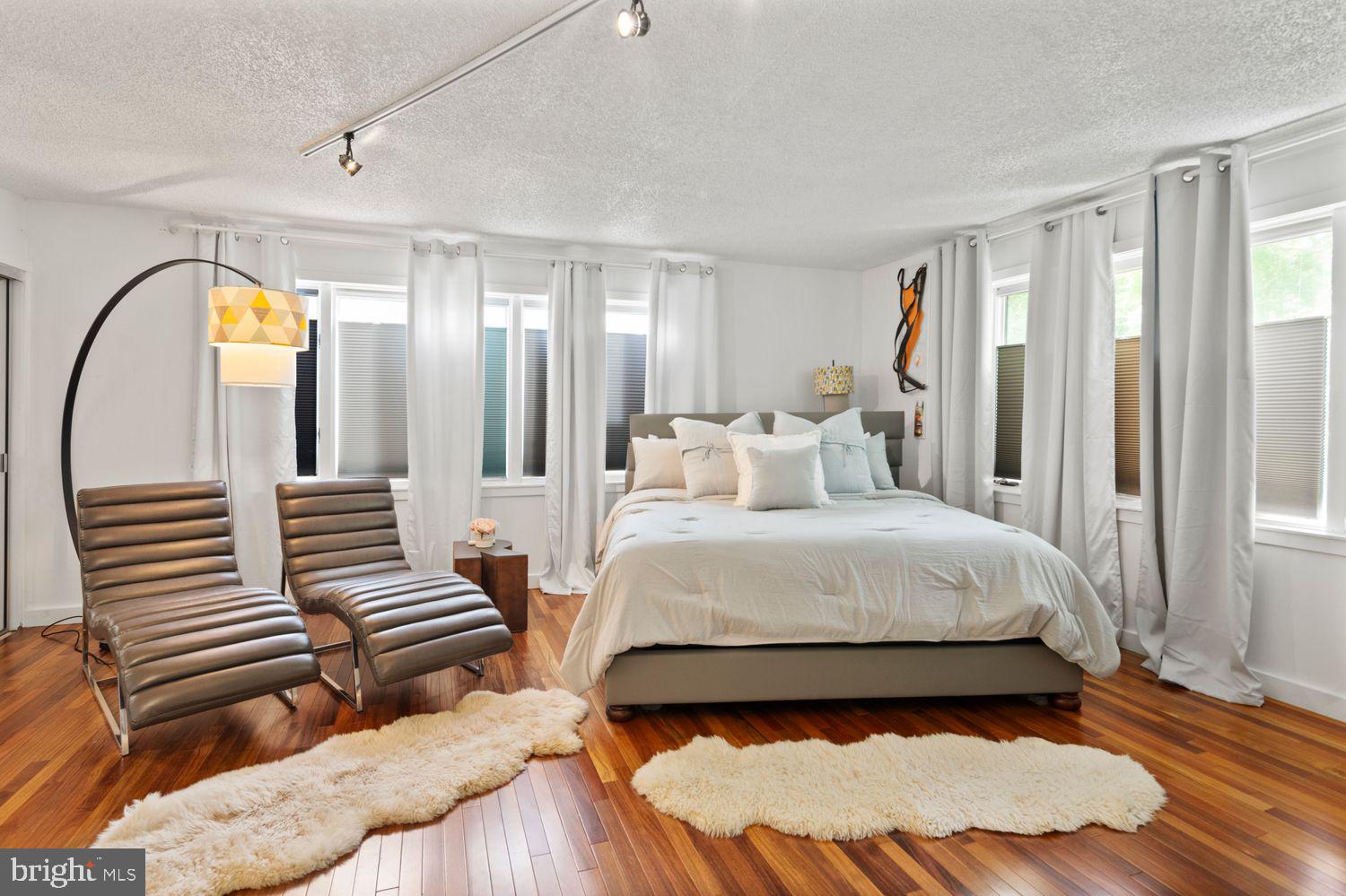 ELKINS PARK - Residential