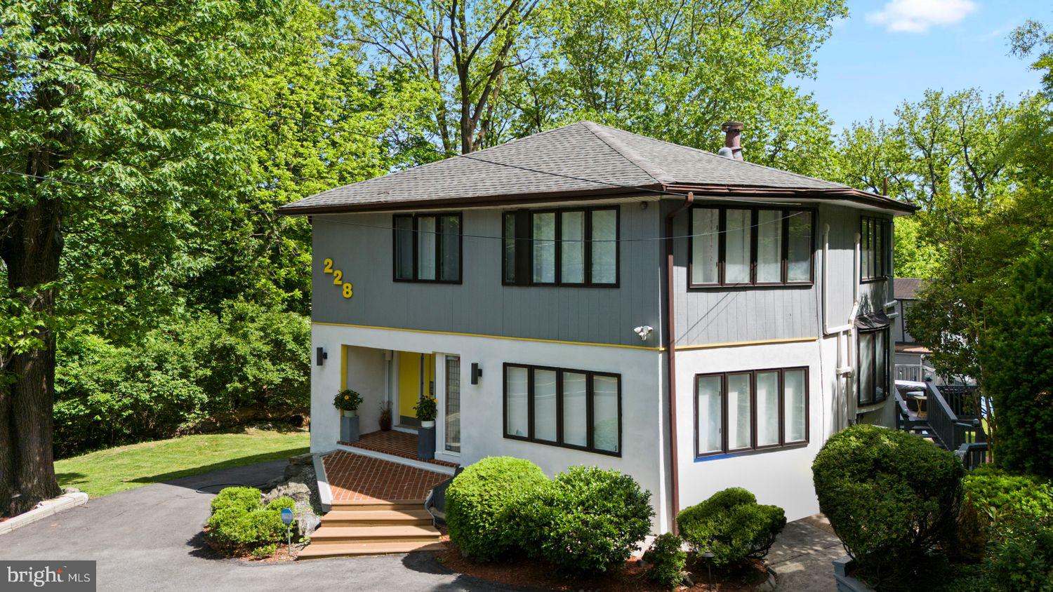 ELKINS PARK - Residential