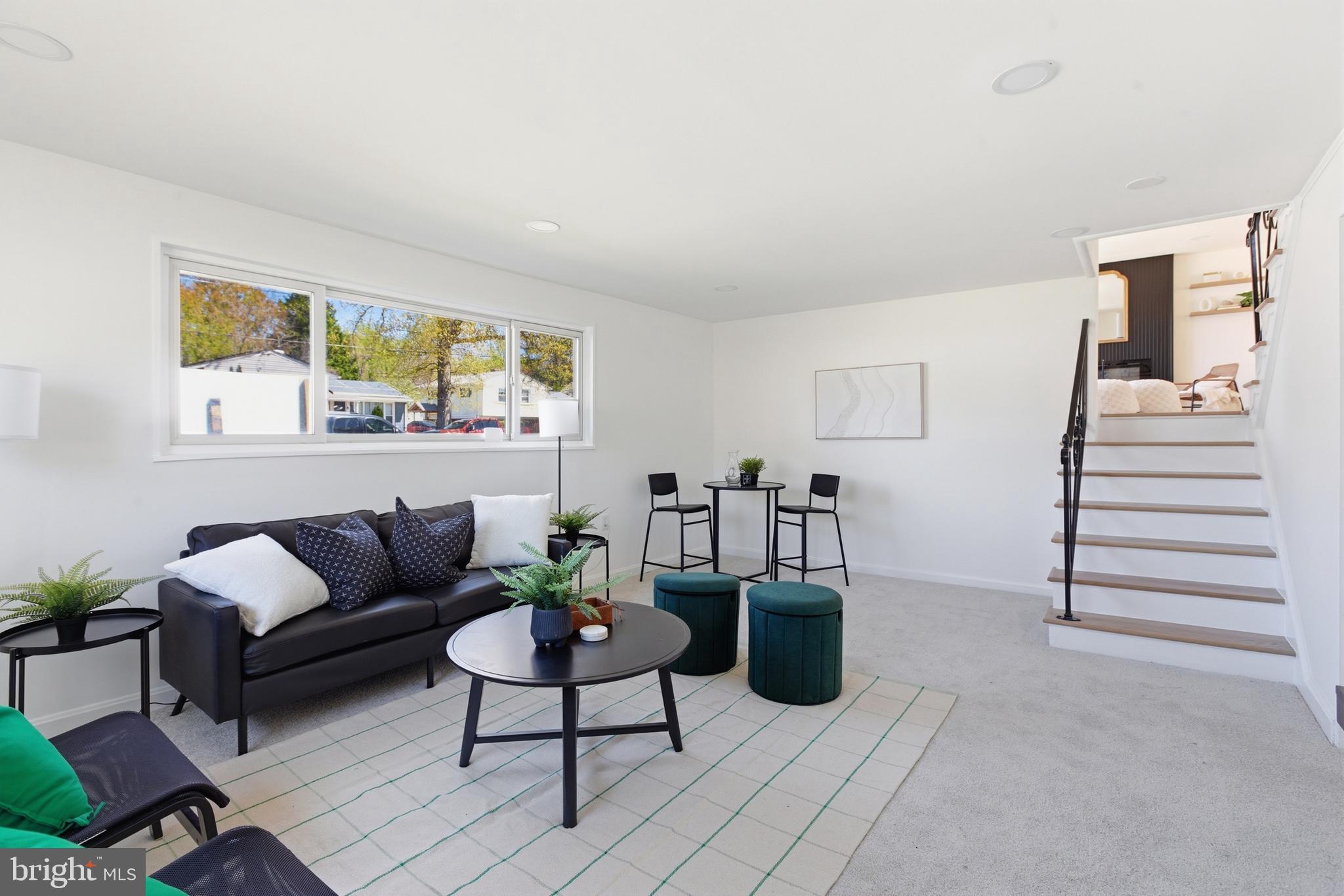 GREENWOOD KNOLLS - Residential