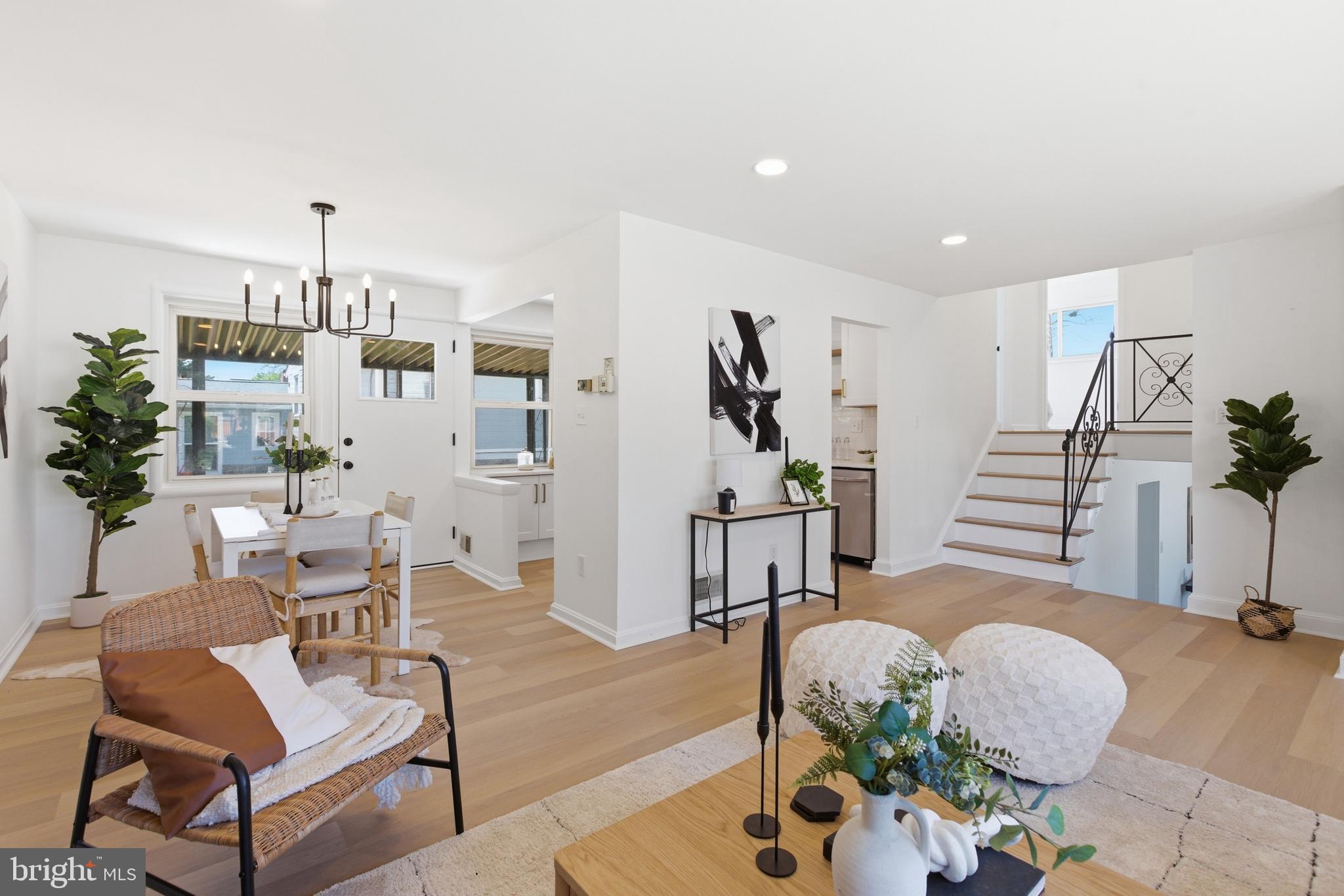 GREENWOOD KNOLLS - Residential