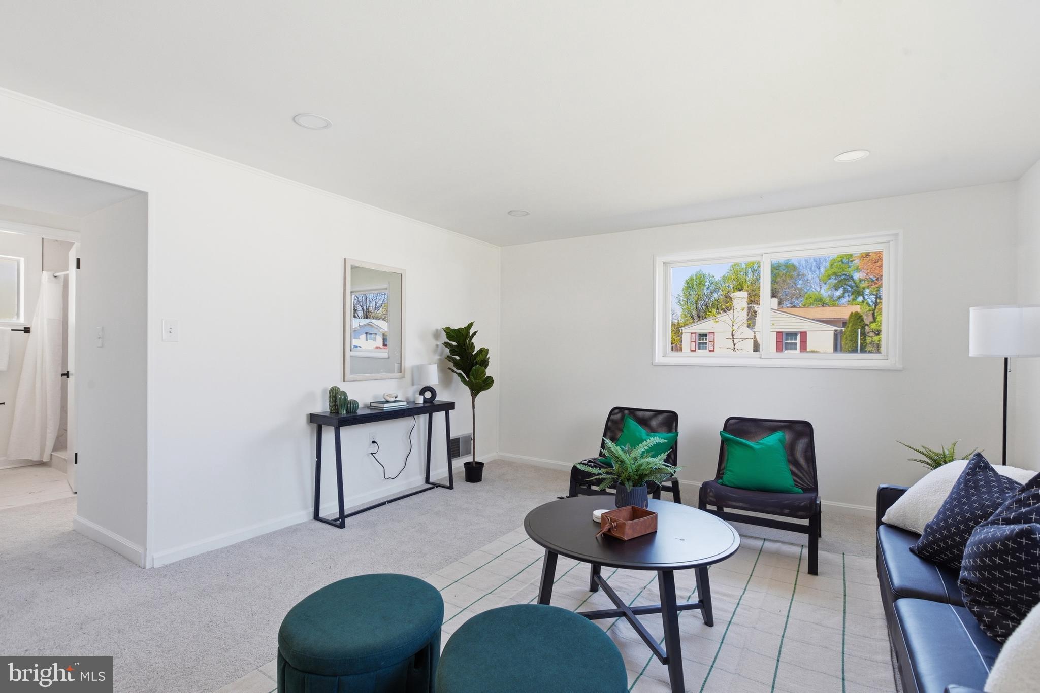 GREENWOOD KNOLLS - Residential