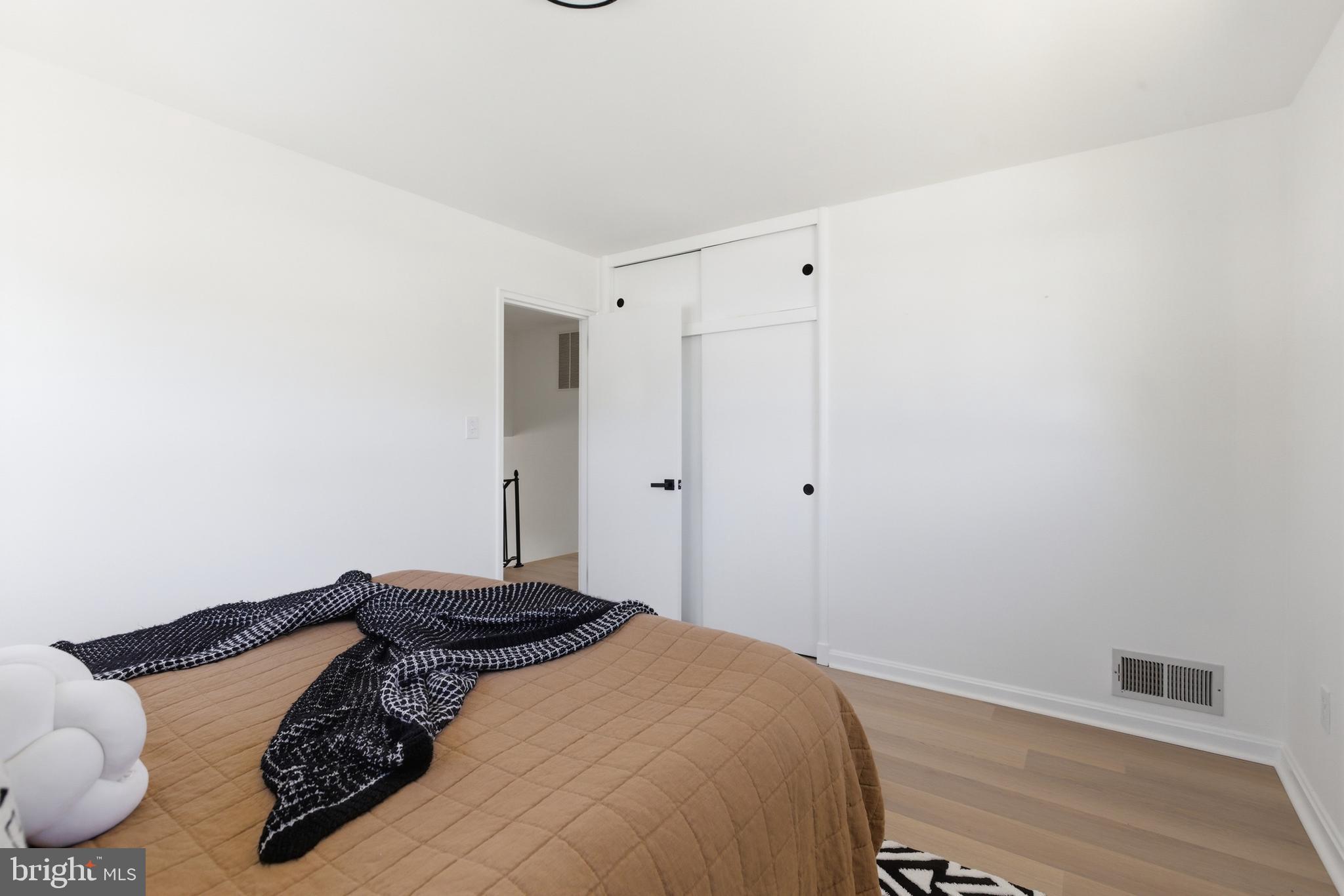 GREENWOOD KNOLLS - Residential