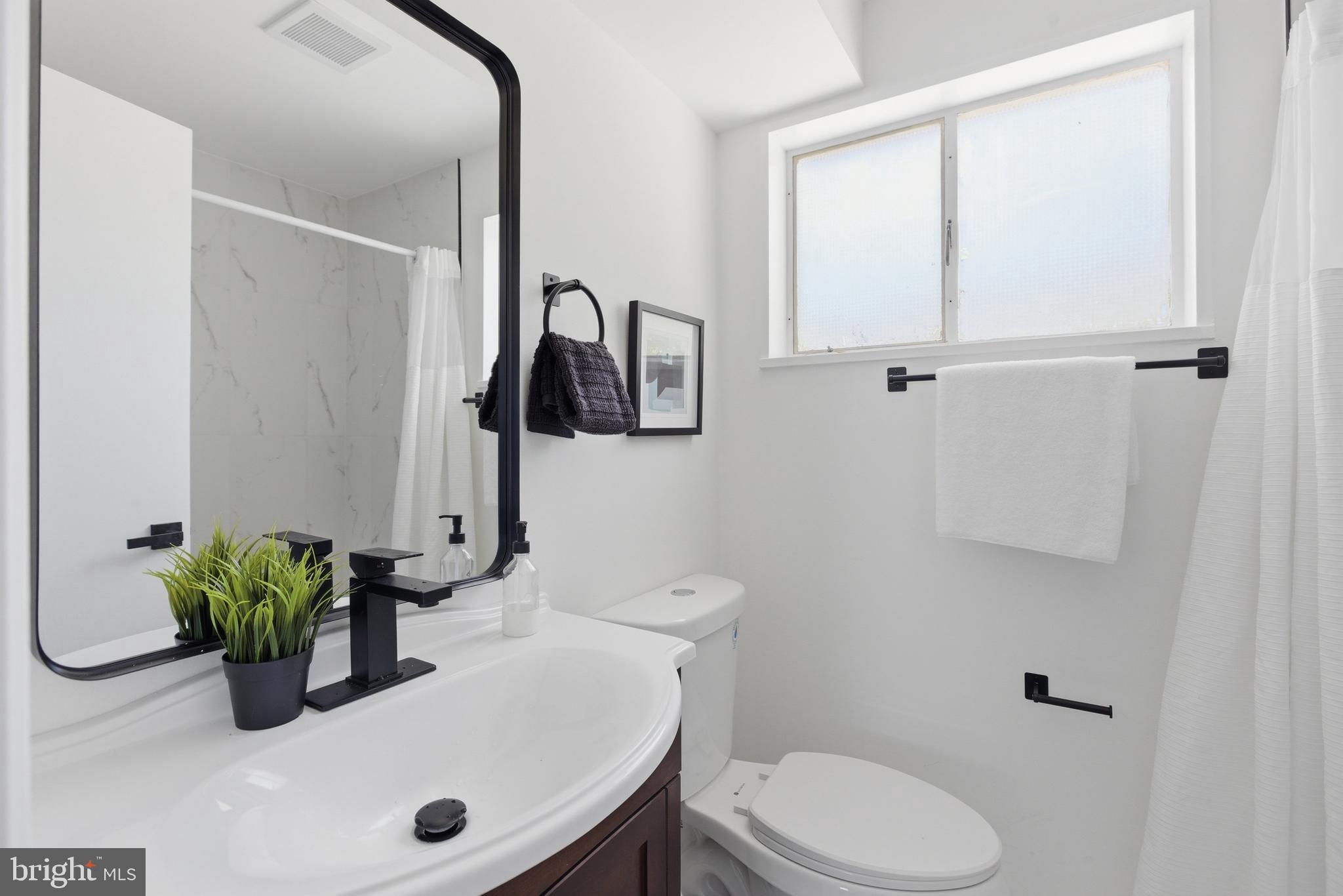 GREENWOOD KNOLLS - Residential