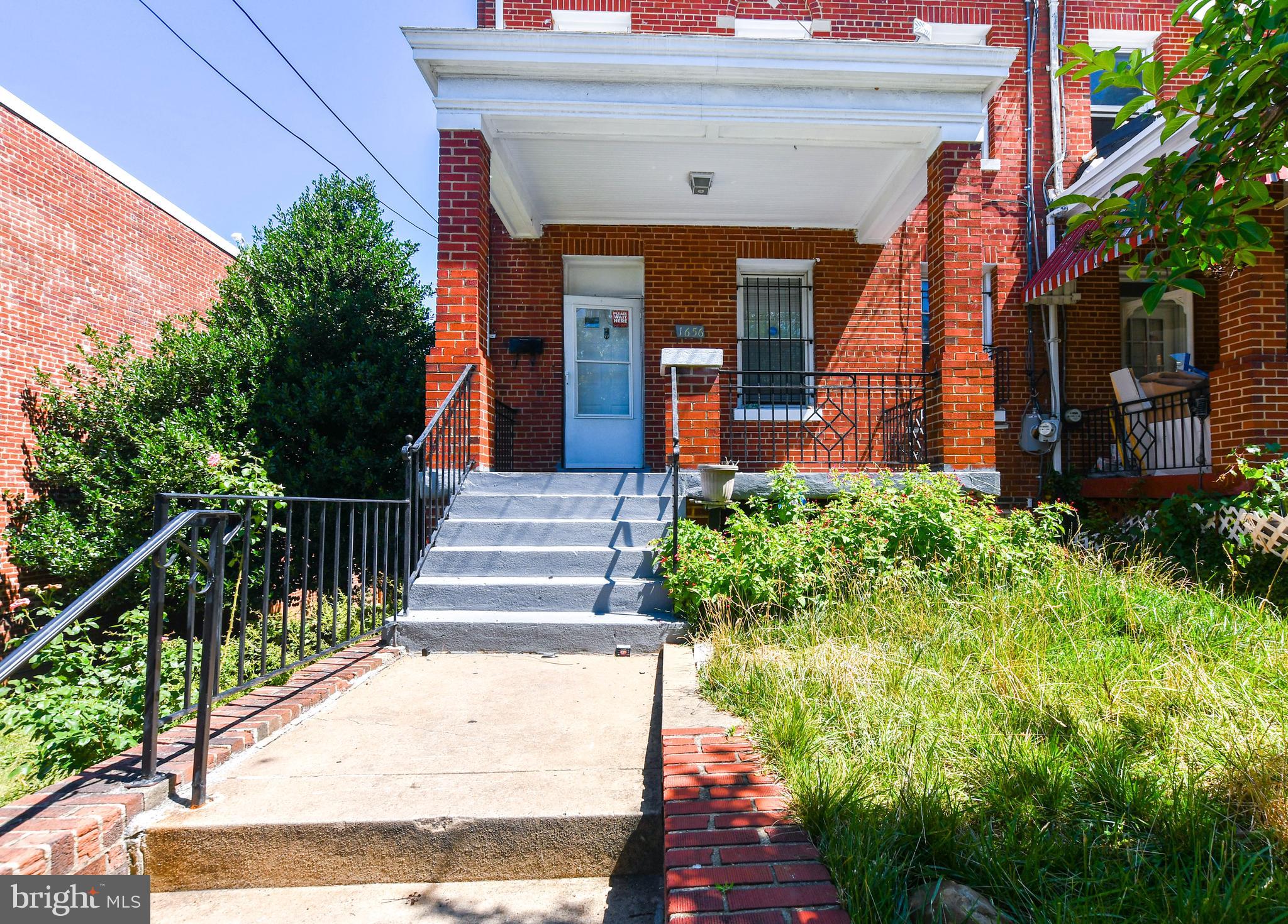 1656 U STREET SE